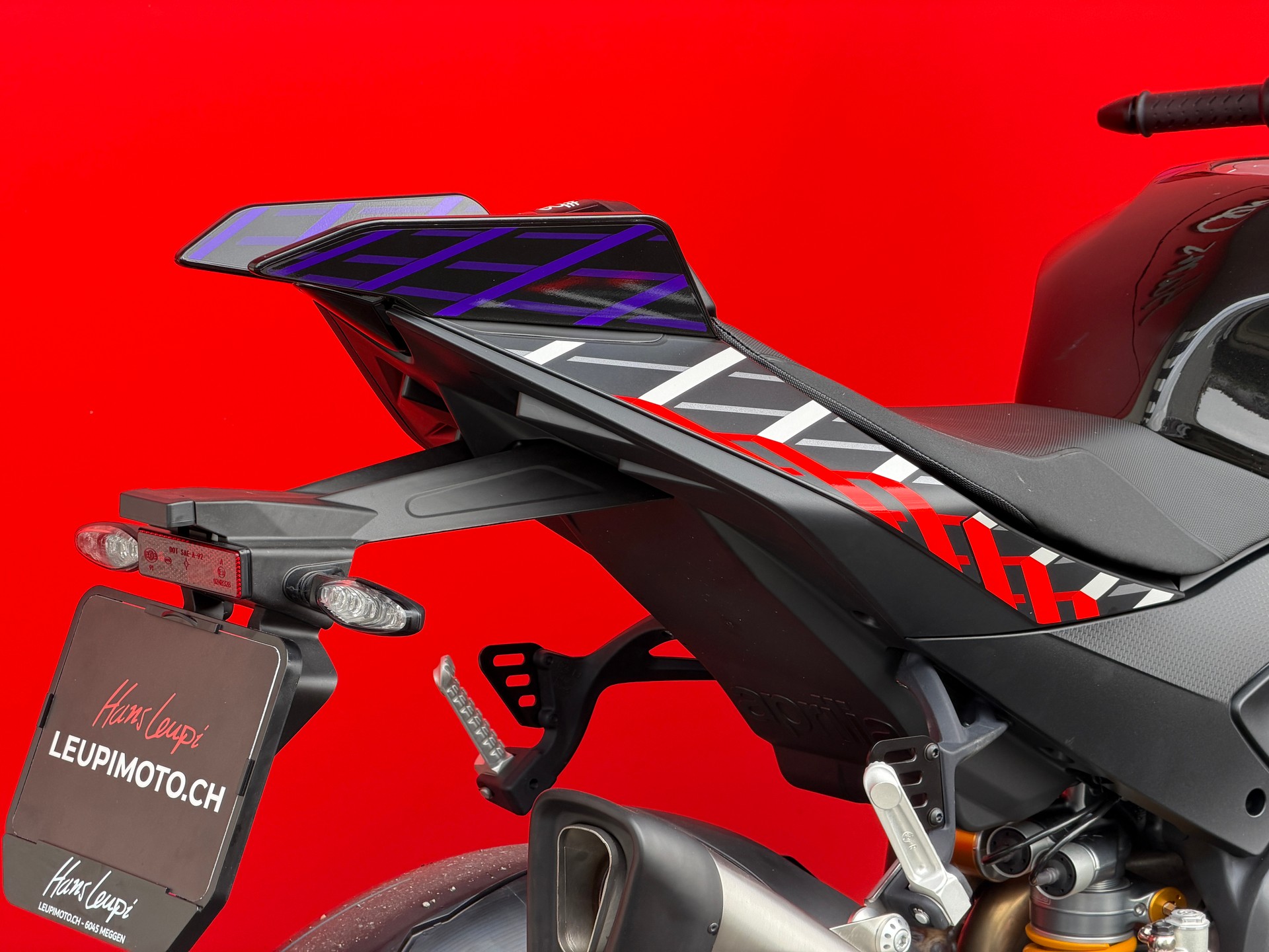 APRILIA Tuono V4 1100 E5+ Factory-image-6