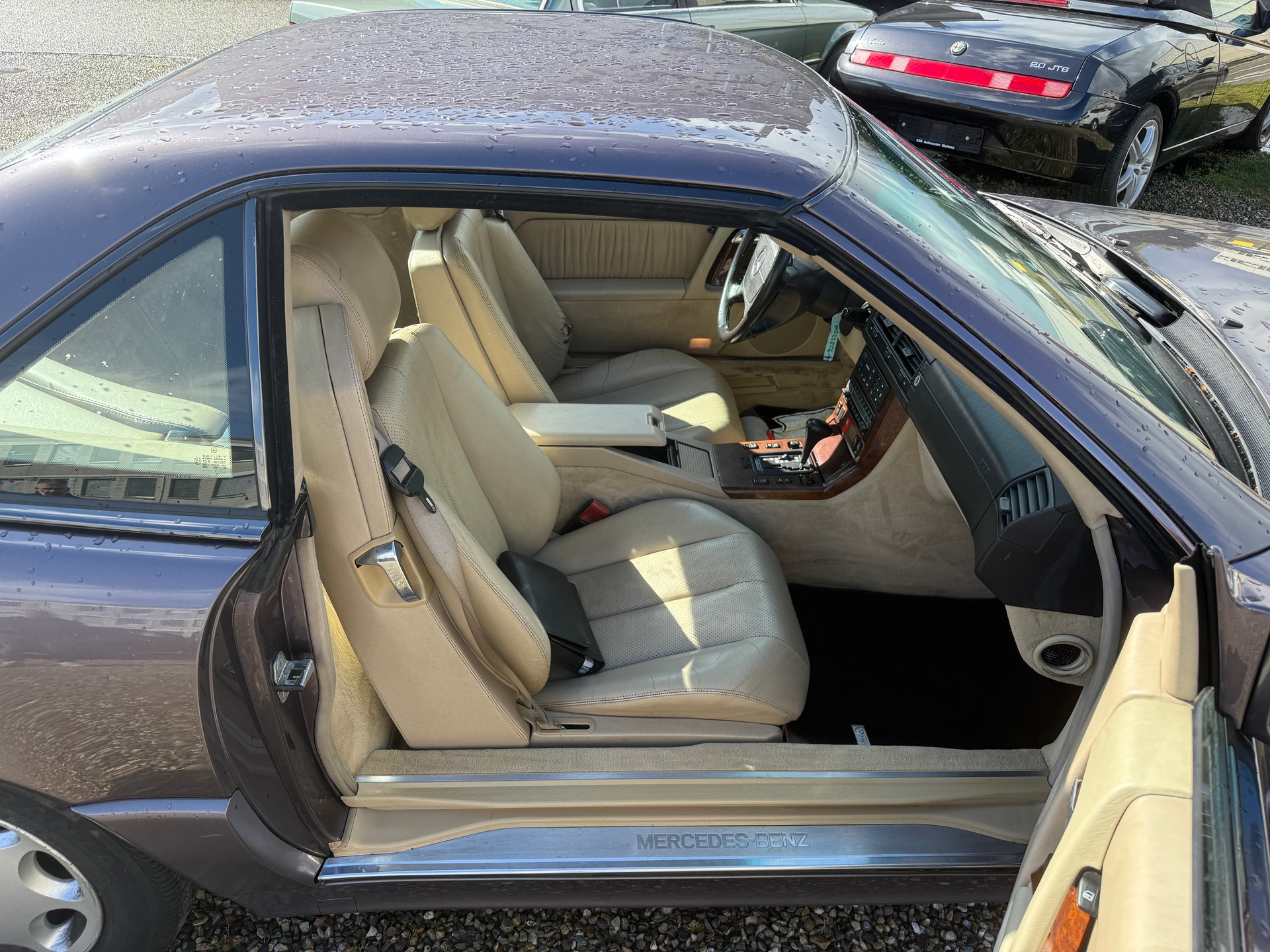 MERCEDES-BENZ SL 300-image-7