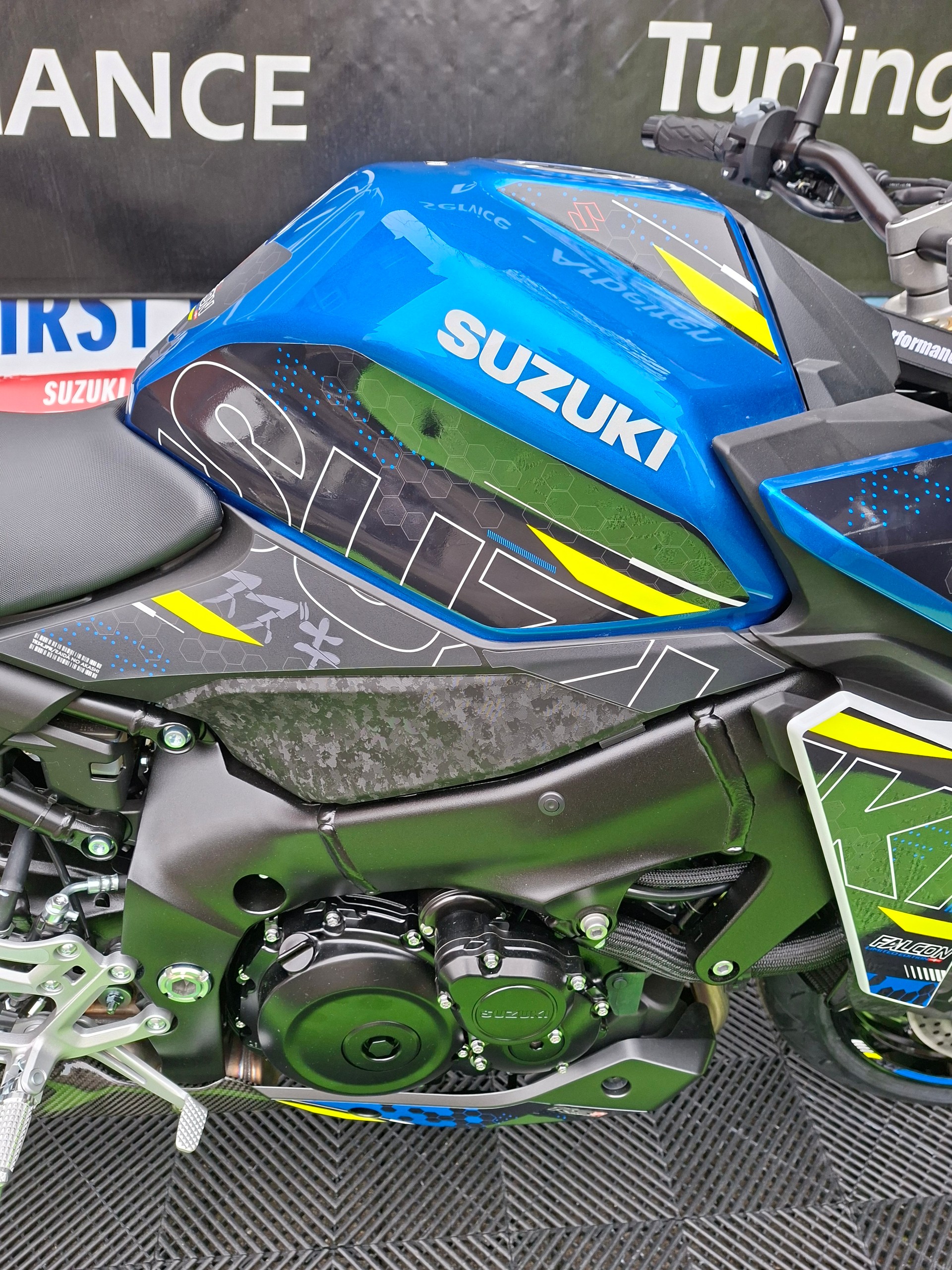 SUZUKI GSX-S 950 Falcon-image-10