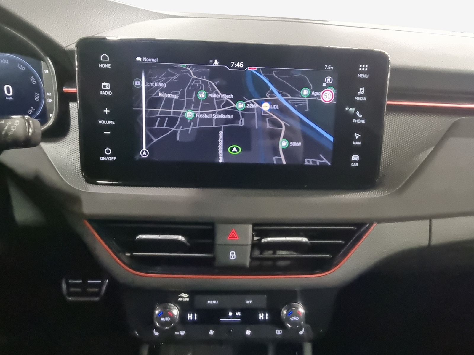 SKODA Kamiq 1.0 TSI Selection DSG-image-10