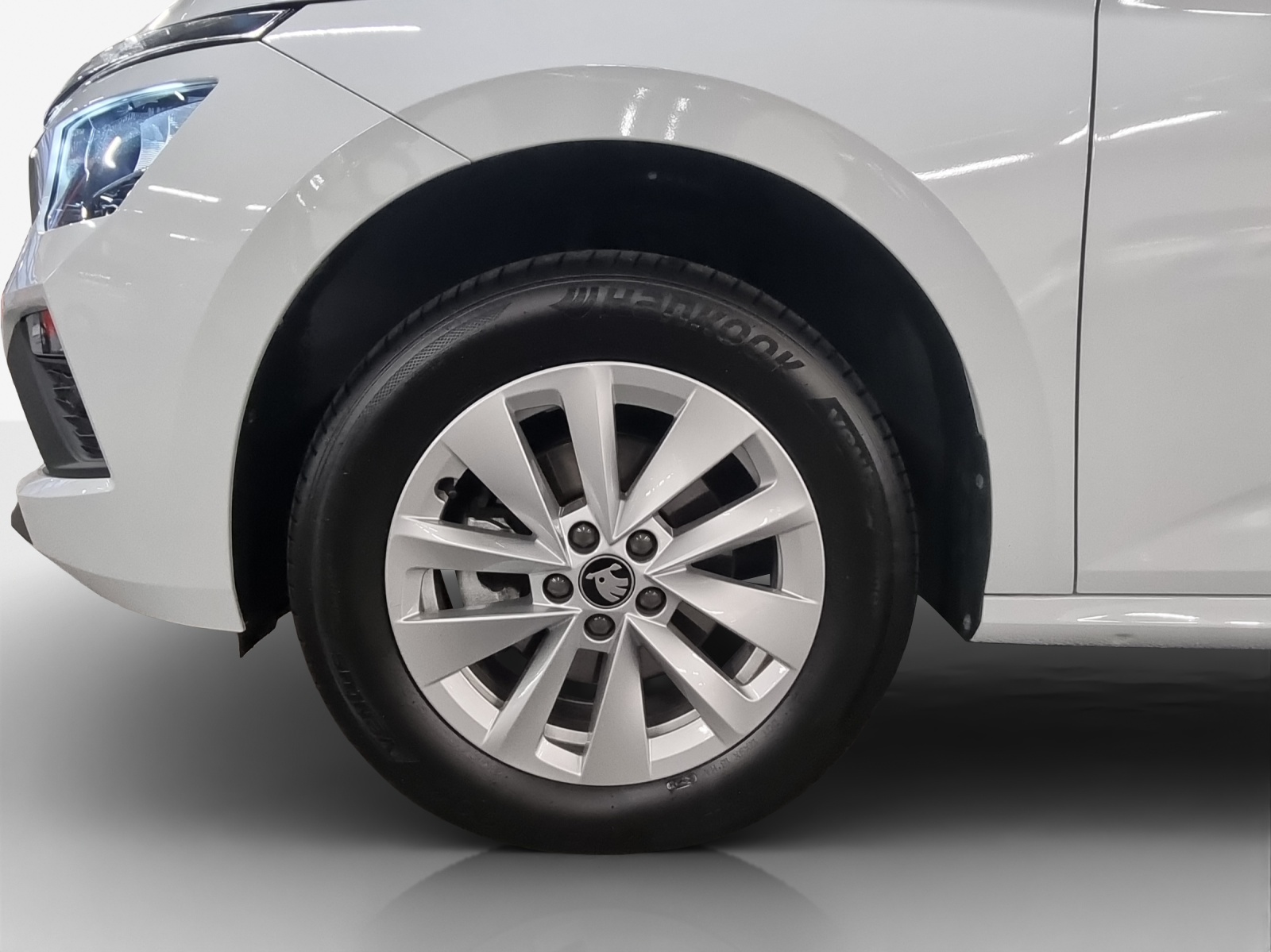 SKODA Kamiq 1.0 TSI Selection DSG-image-13