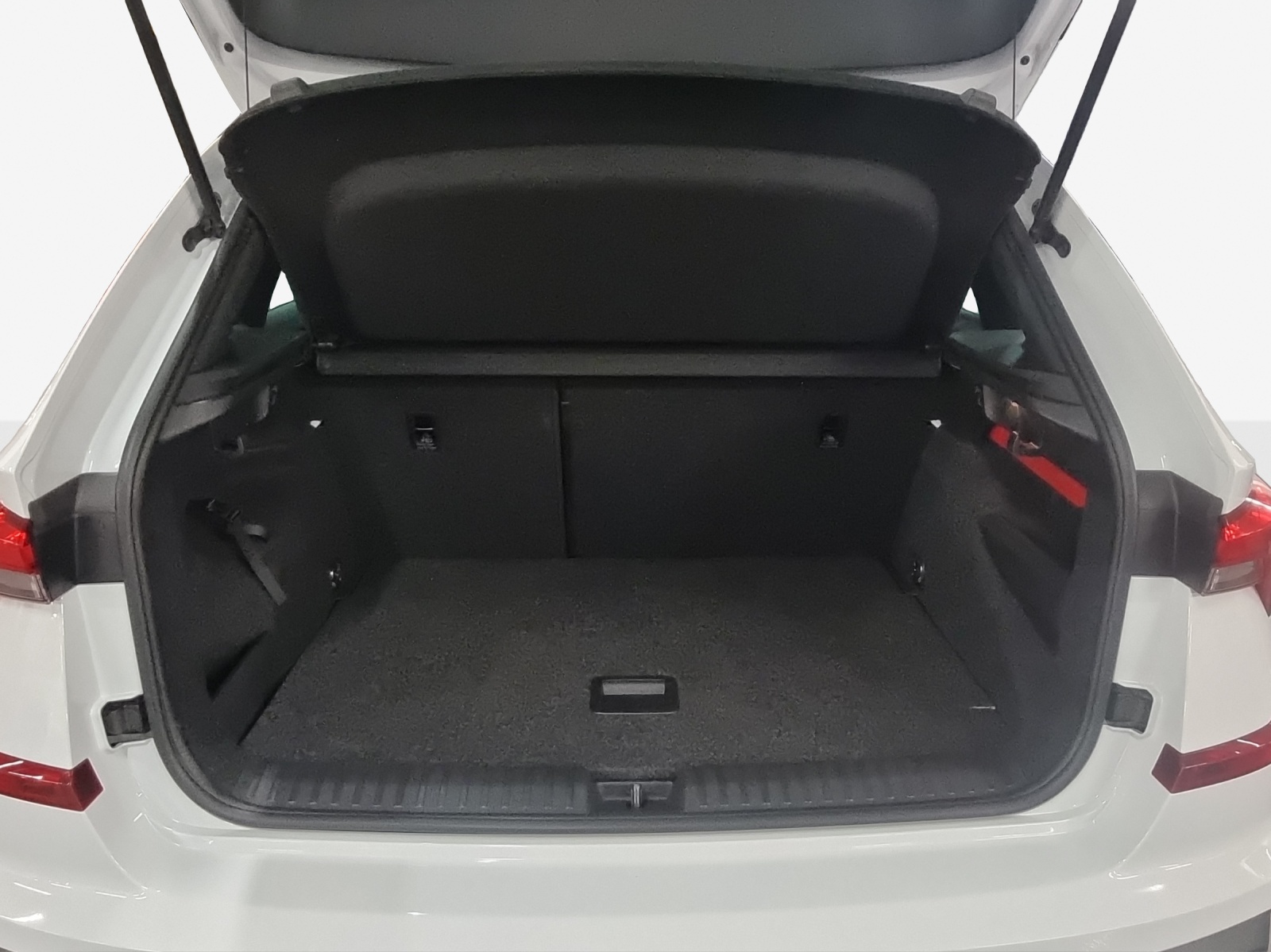 SKODA Kamiq 1.0 TSI Selection DSG-image-12