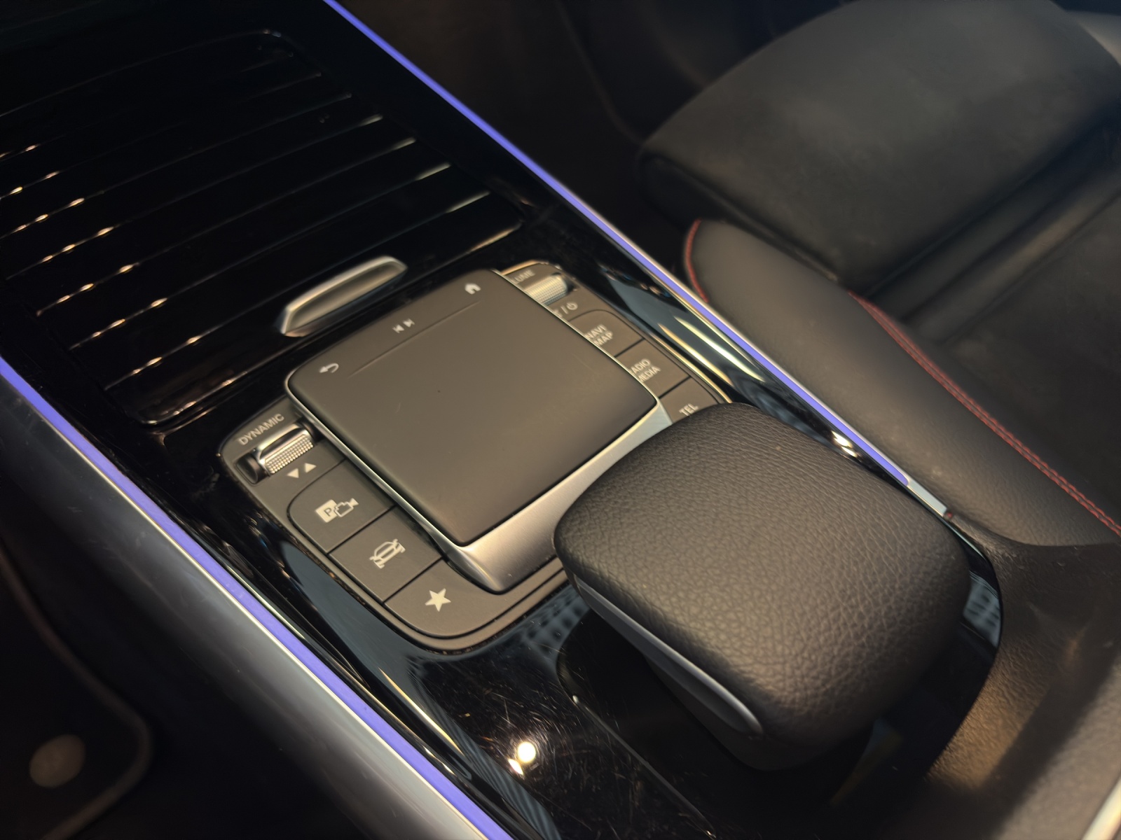 Image MERCEDES-BENZ EQA-250 EQA 250 AMG Line AMG Line