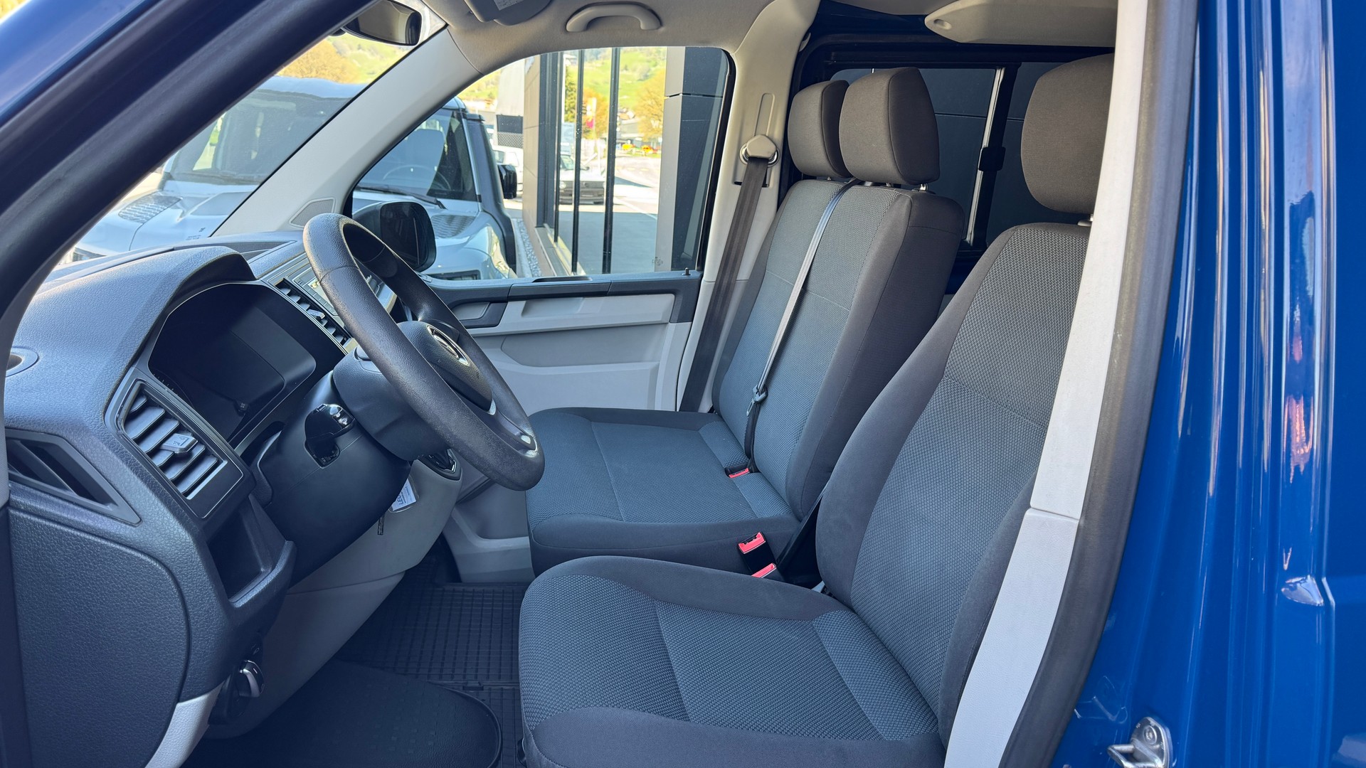 VW T6 2.0 TDI DSG-image-6