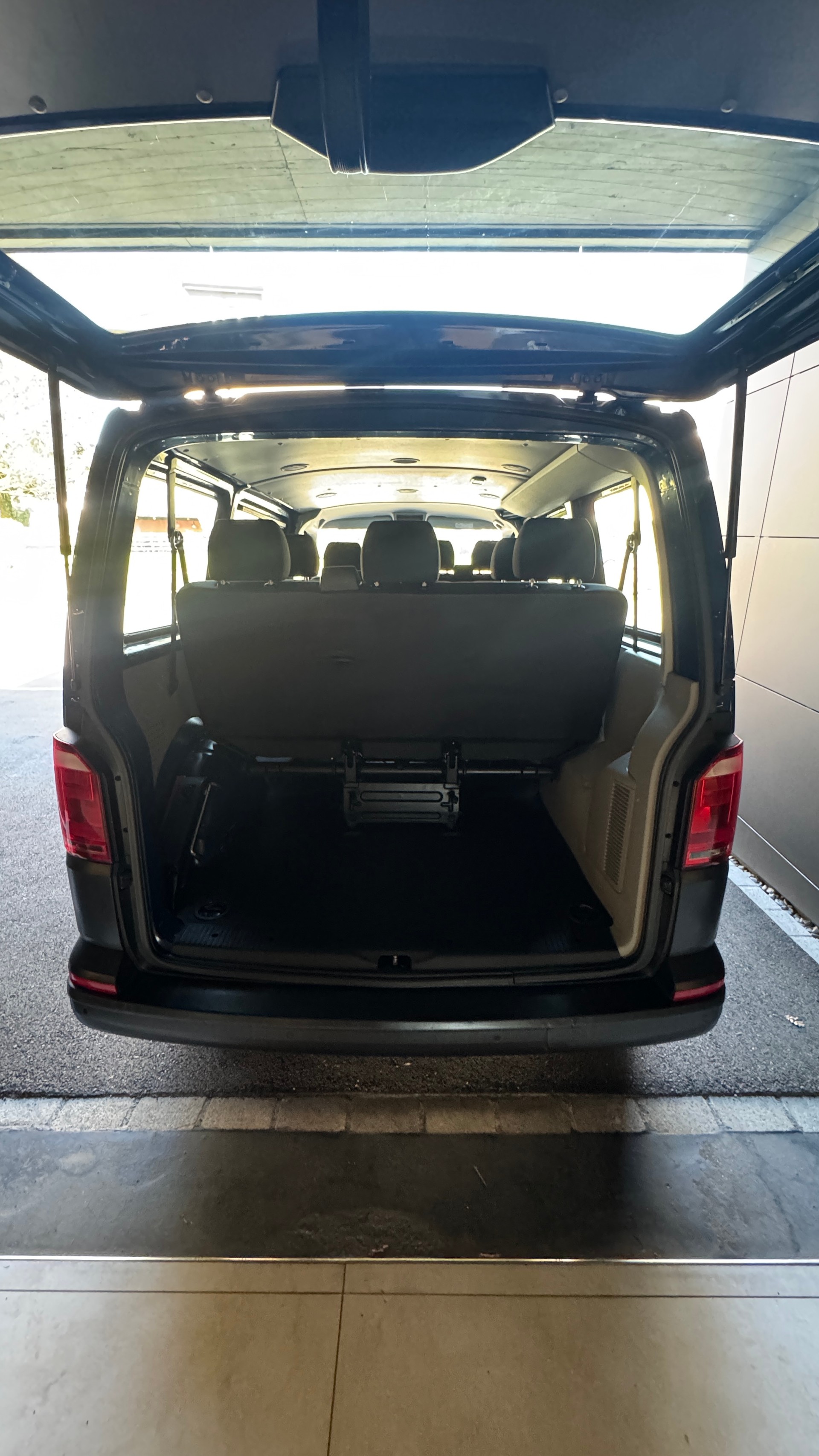 VW T6 2.0 TDI DSG-image-9