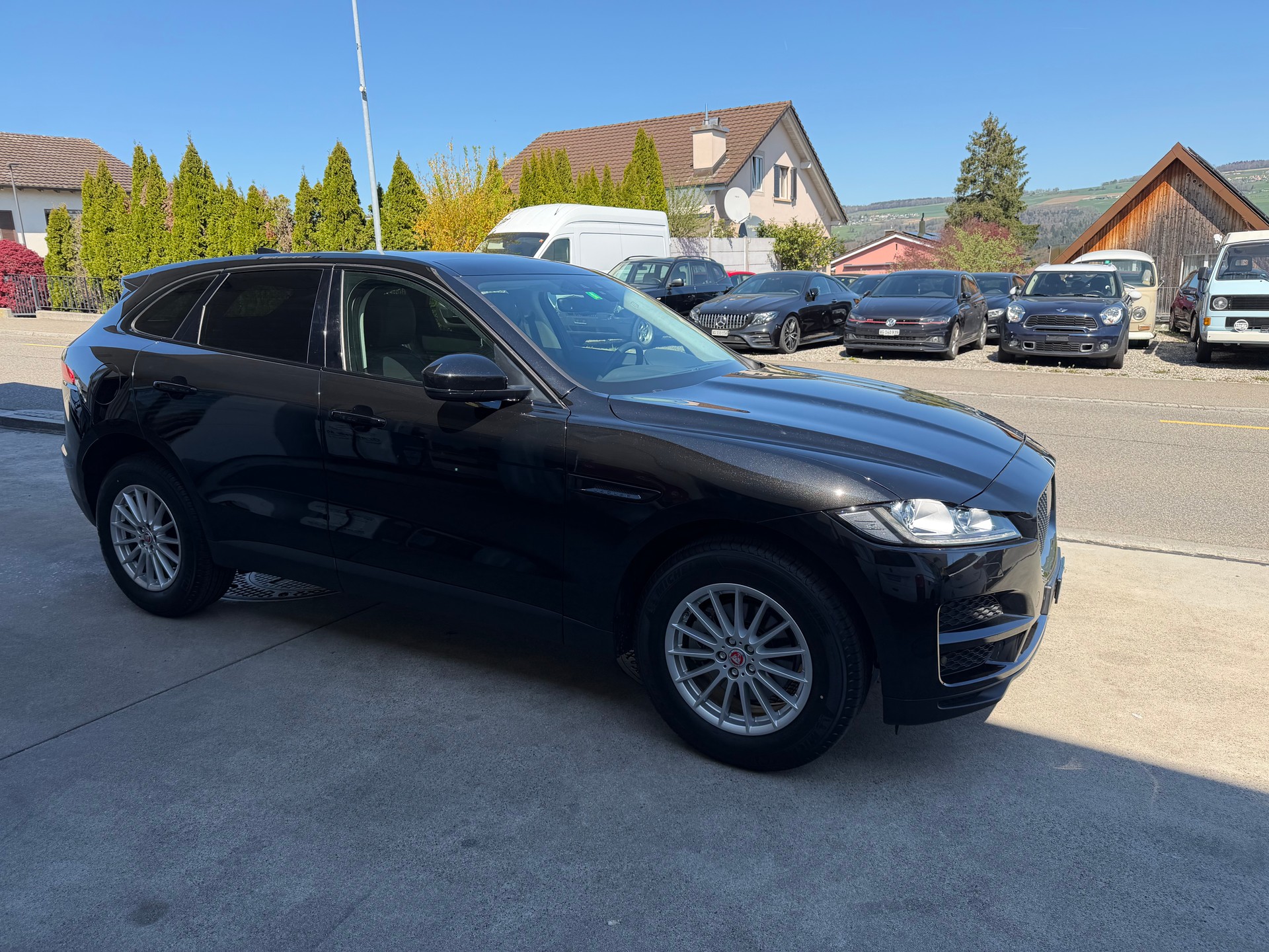 JAGUAR F-Pace 2.0d Prestige Automatik-image-1