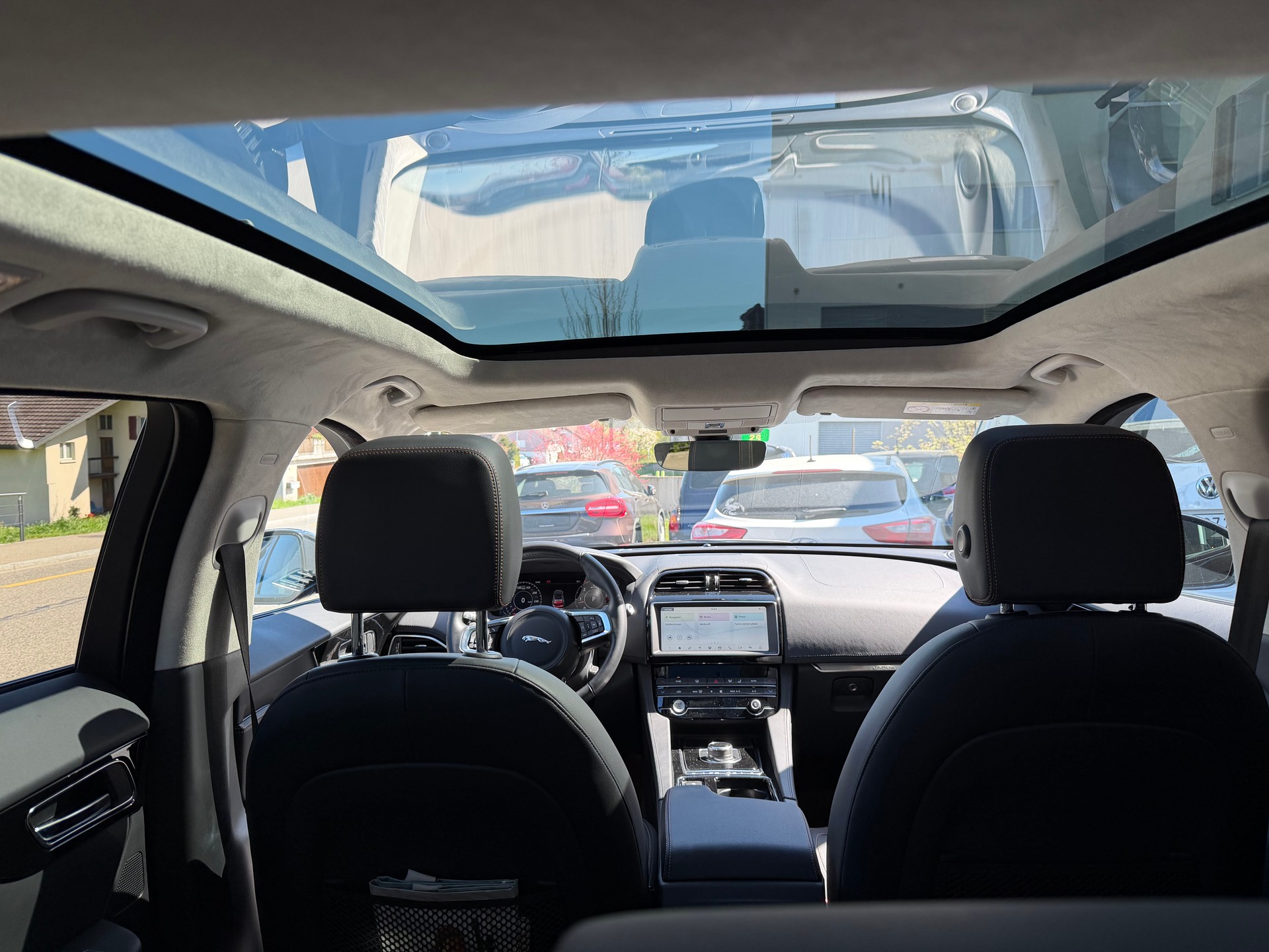 JAGUAR F-Pace 2.0d Prestige Automatik-image-12