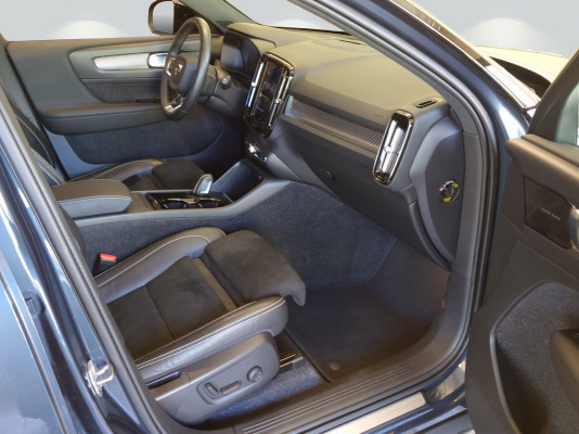VOLVO XC40 P8 AWD Elec Pro-image-6
