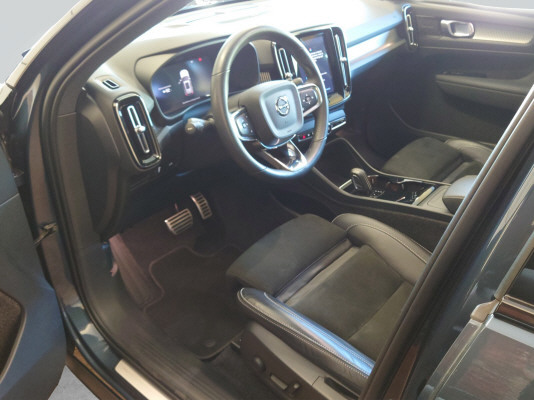 VOLVO XC40 P8 AWD Elec Pro-image-10