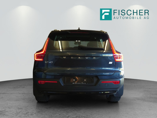 VOLVO XC40 P8 AWD Elec Pro-image-3
