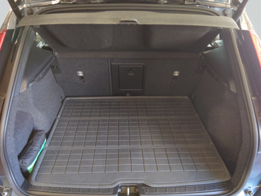 VOLVO XC40 P8 AWD Elec Pro-image-8