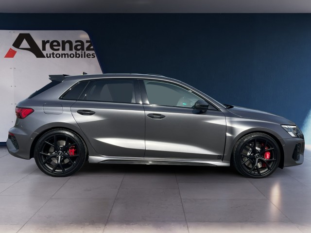 AUDI RS3 Sportback 2.5 TSI quattro S-tronic-image-5
