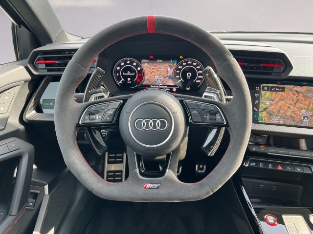 AUDI RS3 Sportback 2.5 TSI quattro S-tronic-image-12