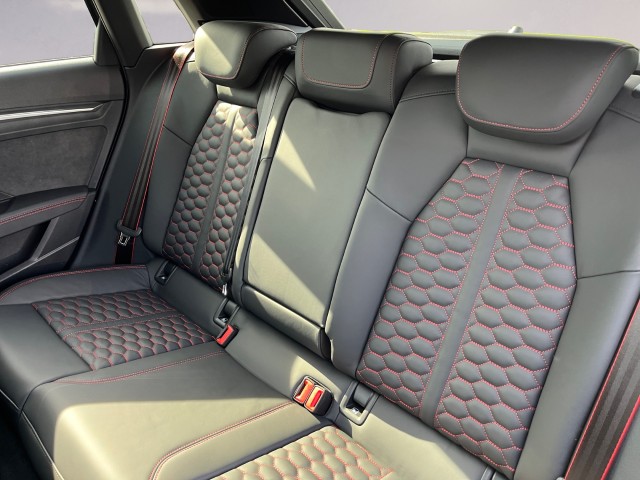 AUDI RS3 Sportback 2.5 TSI quattro S-tronic-image-15