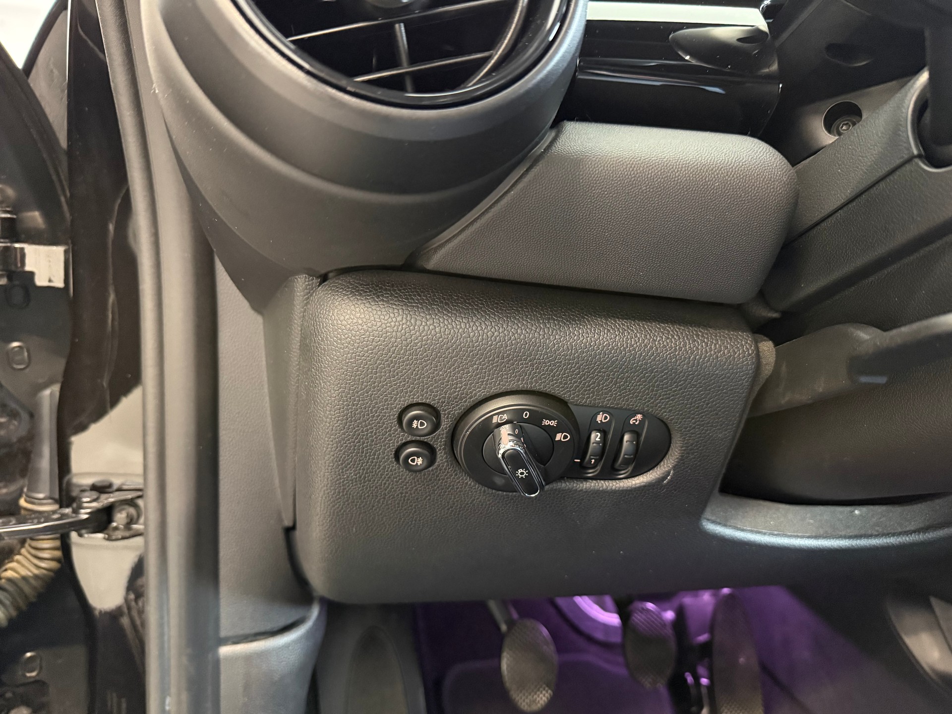 MINI Cooper-image-9