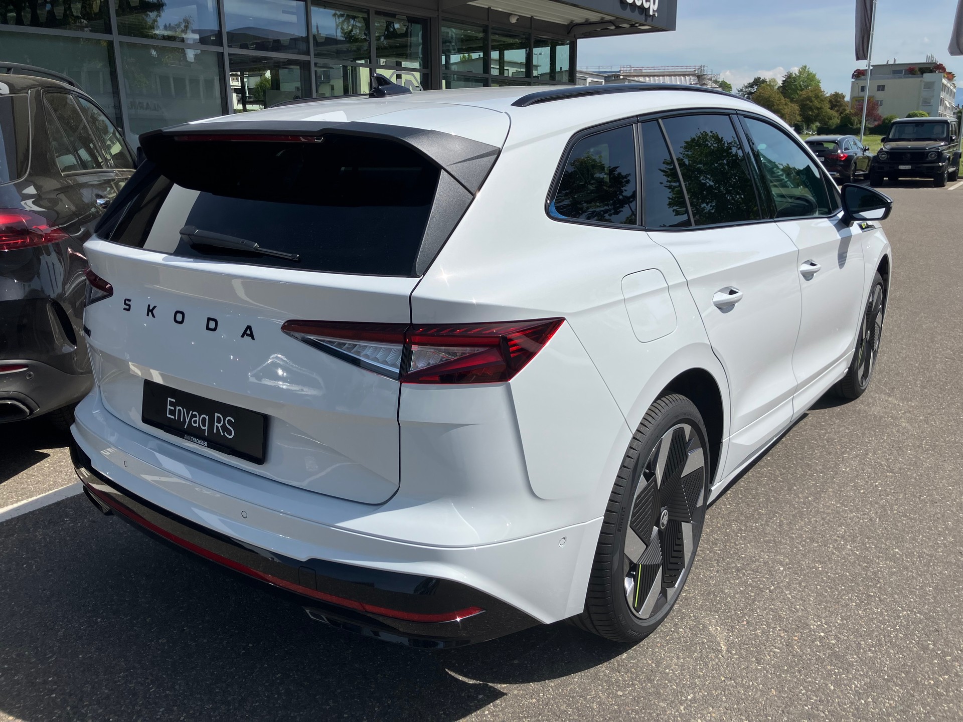 SKODA Enyaq 4x4 RS-image-4
