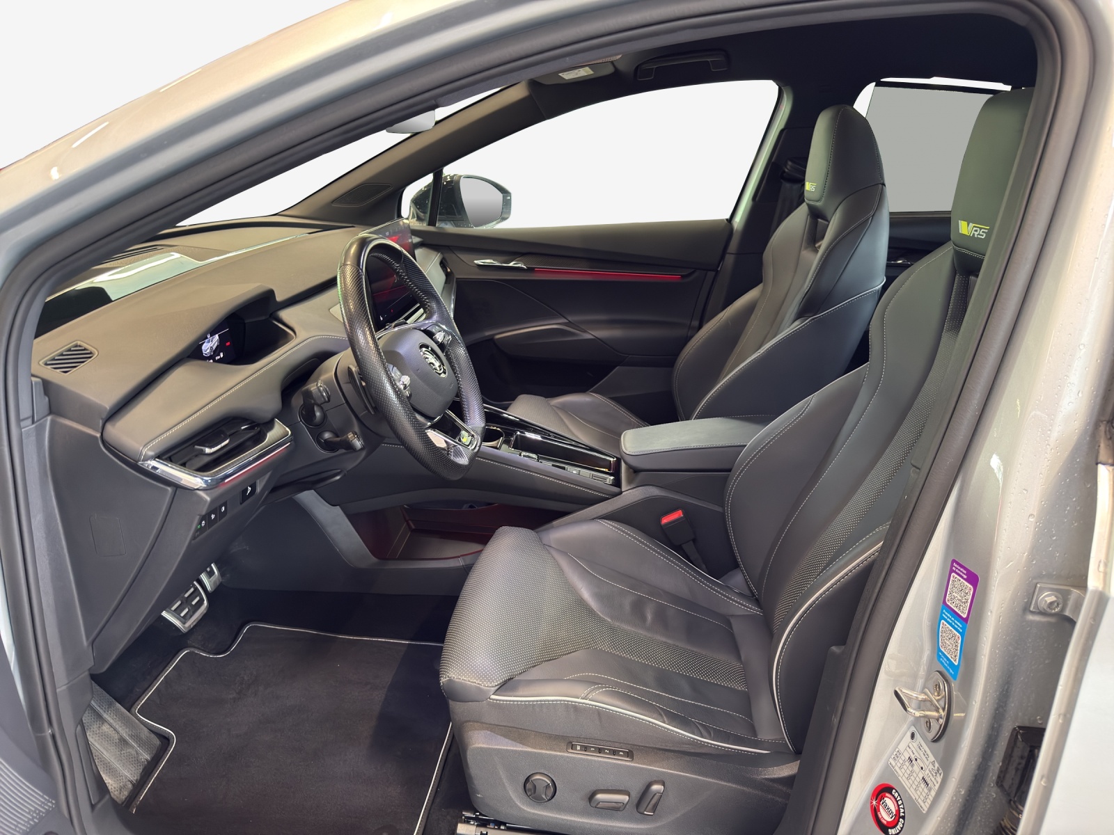 SKODA Enyaq Coupé RS iV 80 4x4-image-8