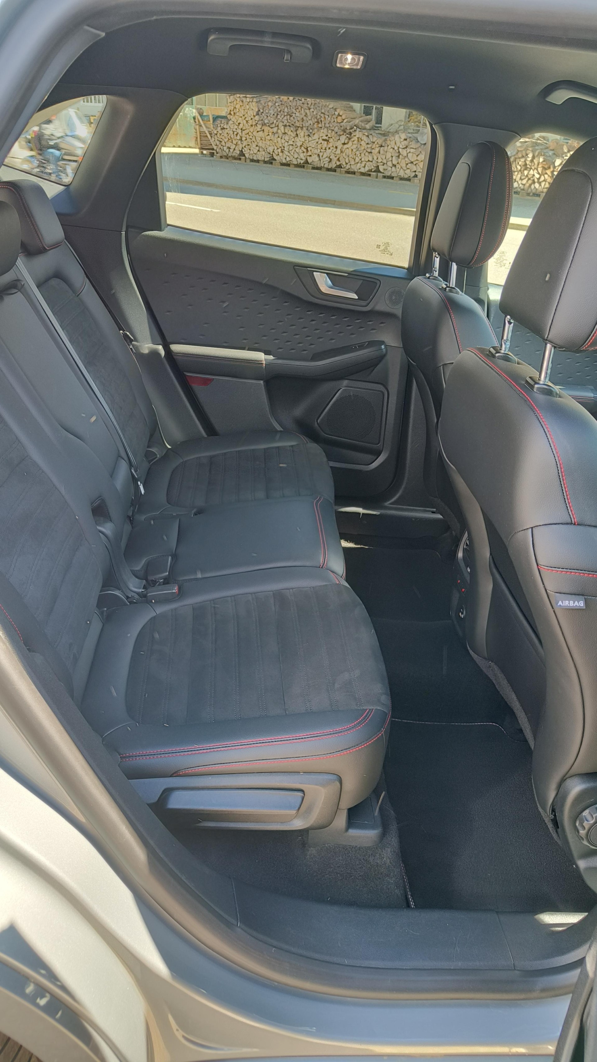 FORD Kuga 2.0 TDCi EcoBlue ST-Line 4WD Automat-image-9