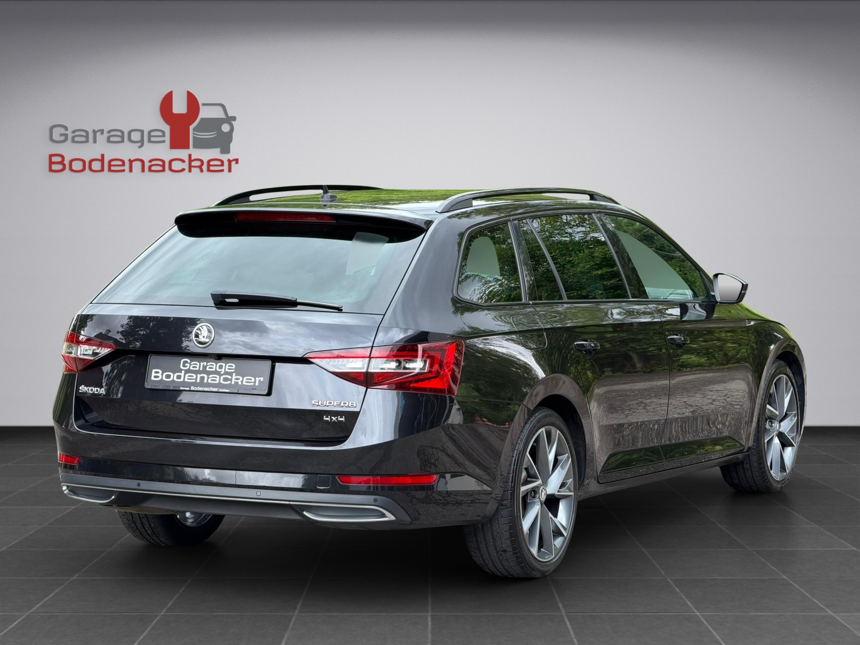SKODA Superb Combi 2.0 TDi SportLine+ 4x4 DSG-image-4