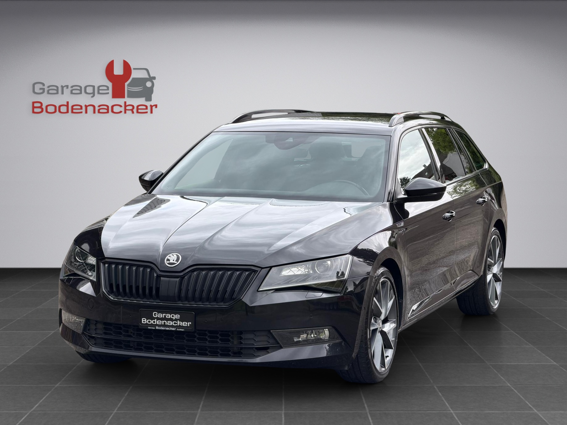 SKODA Superb Combi 2.0 TDi SportLine+ 4x4 DSG-showroom-element-1