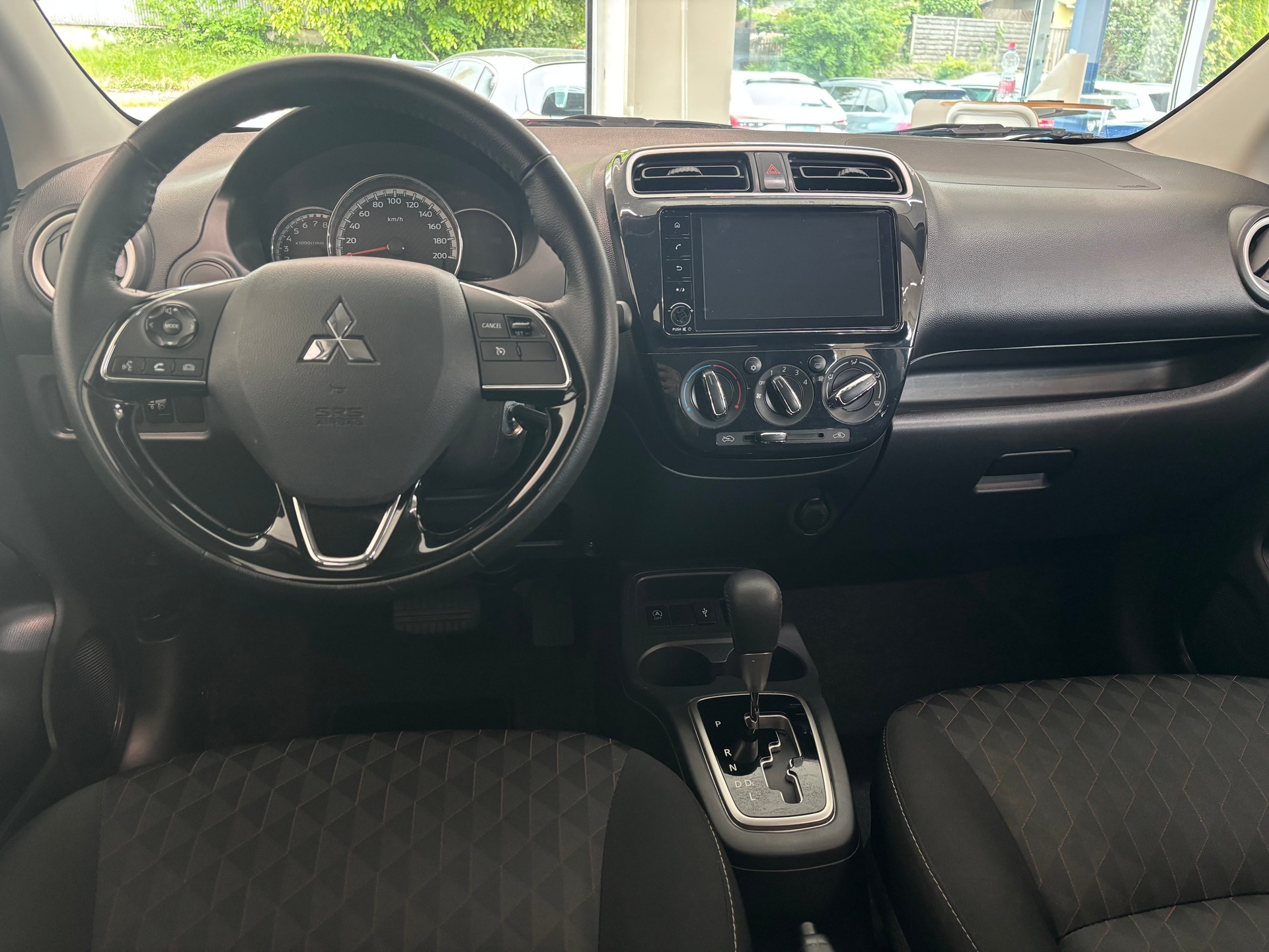 MITSUBISHI Space Star 1.2 CVT Invite-image-9