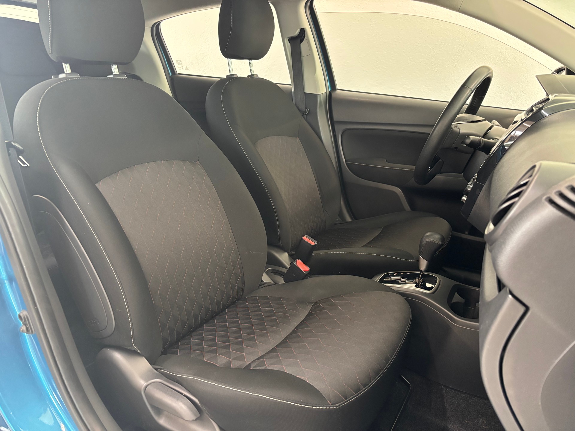 MITSUBISHI Space Star 1.2 CVT Invite-image-11
