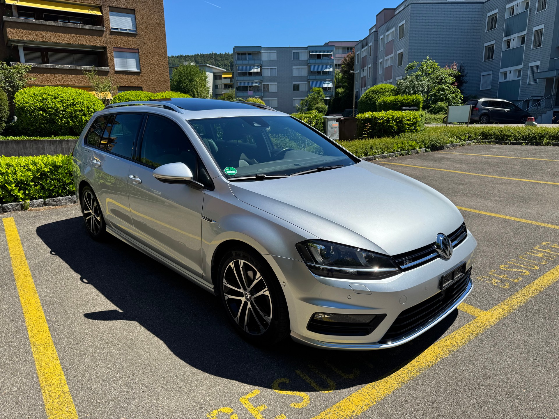 VW 1.4 TSI 150 Lounge R-Line DSG-image-1