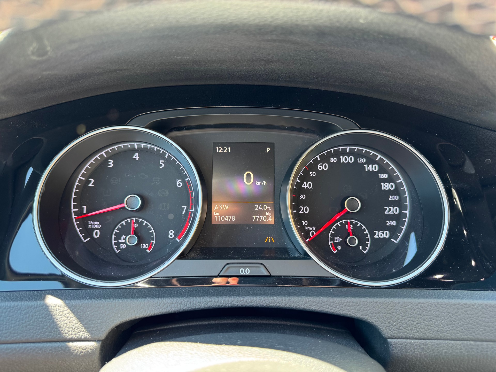 VW 1.4 TSI 150 Lounge R-Line DSG-image-12