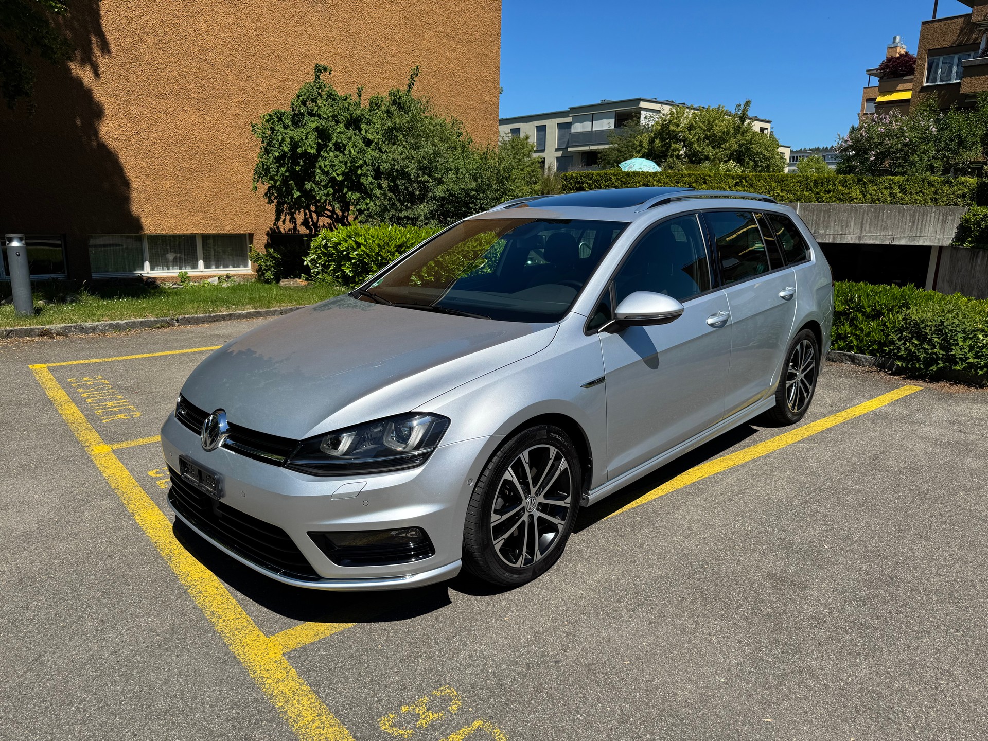 VW 1.4 TSI 150 Lounge R-Line DSG