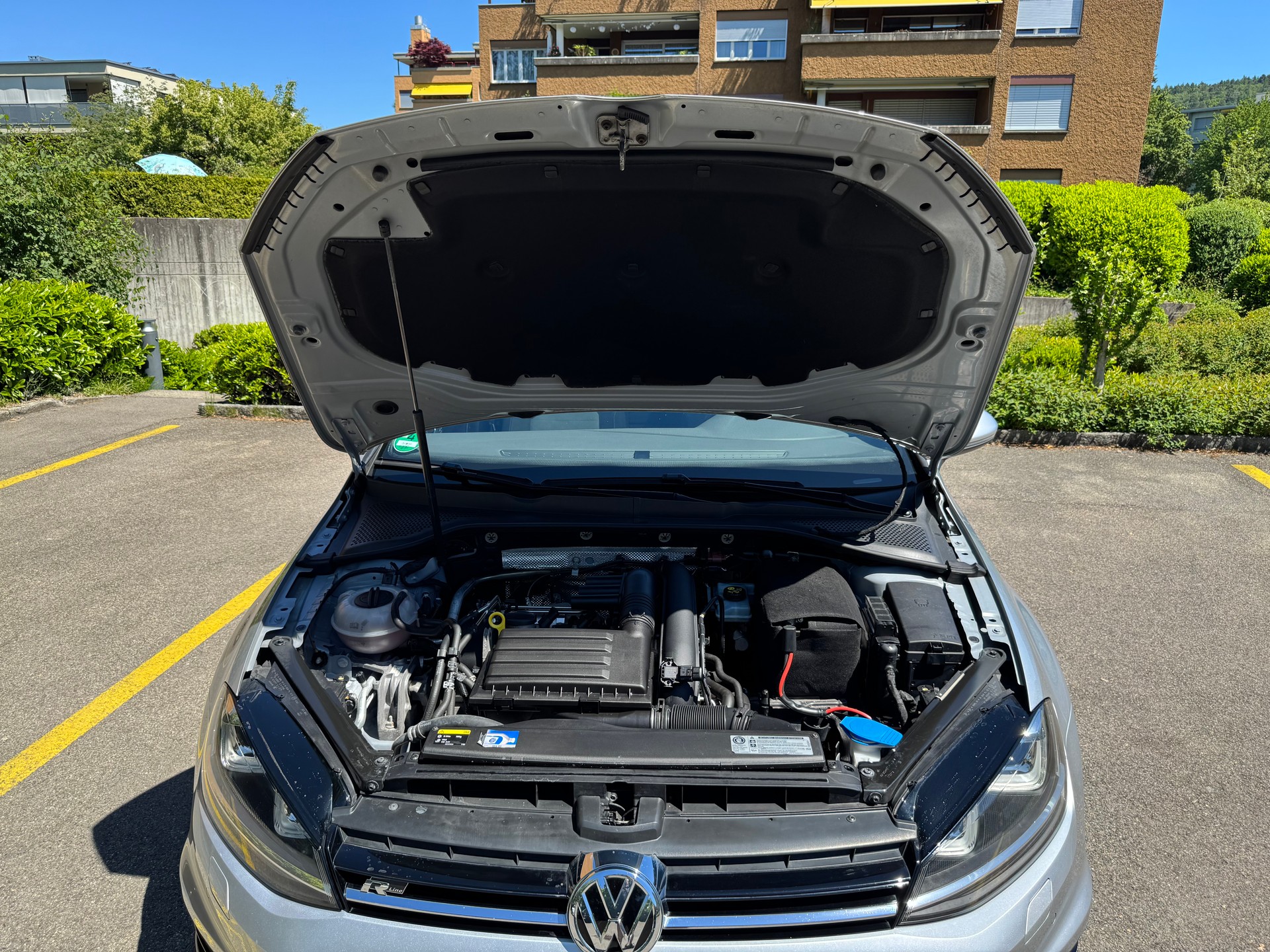 VW 1.4 TSI 150 Lounge R-Line DSG-image-15