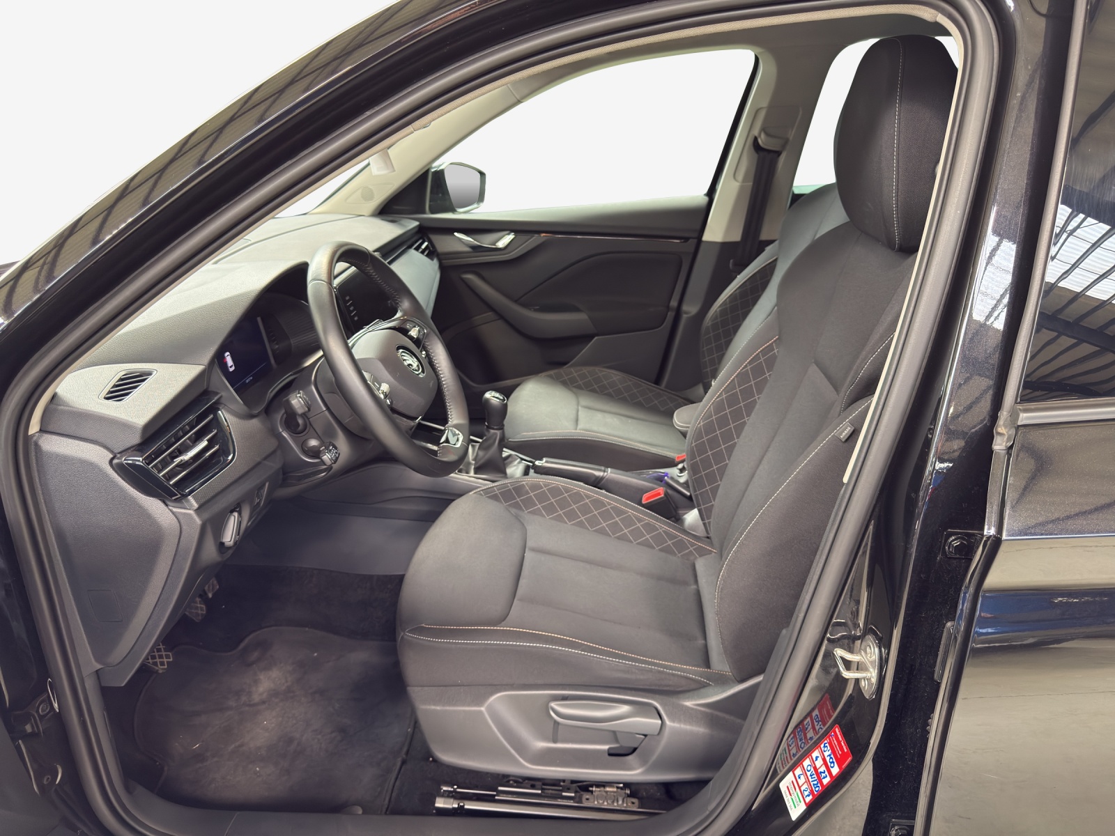 SKODA Kamiq 1.0 TSI Ambition-image-7