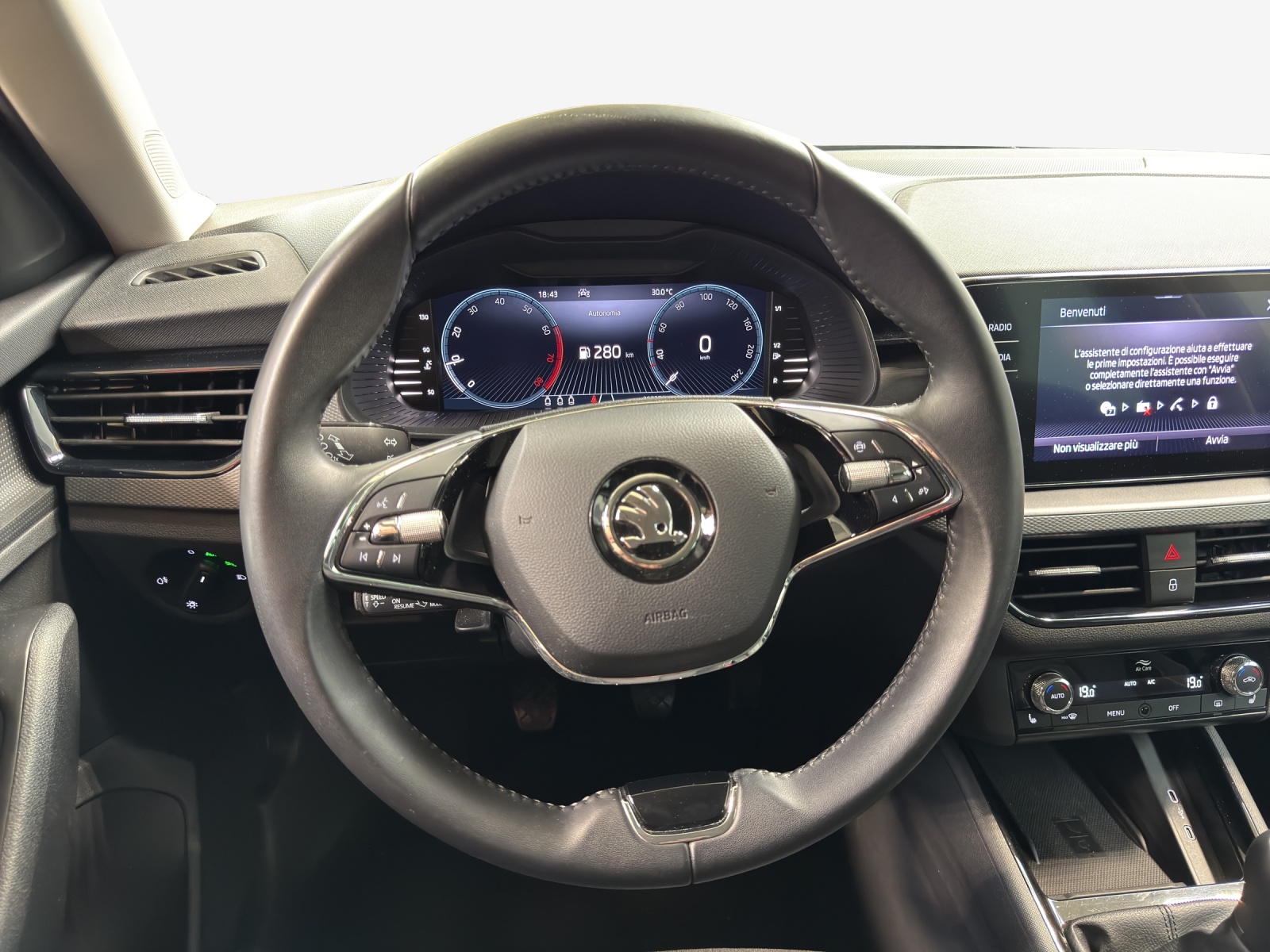 SKODA Kamiq 1.0 TSI Ambition-image-9