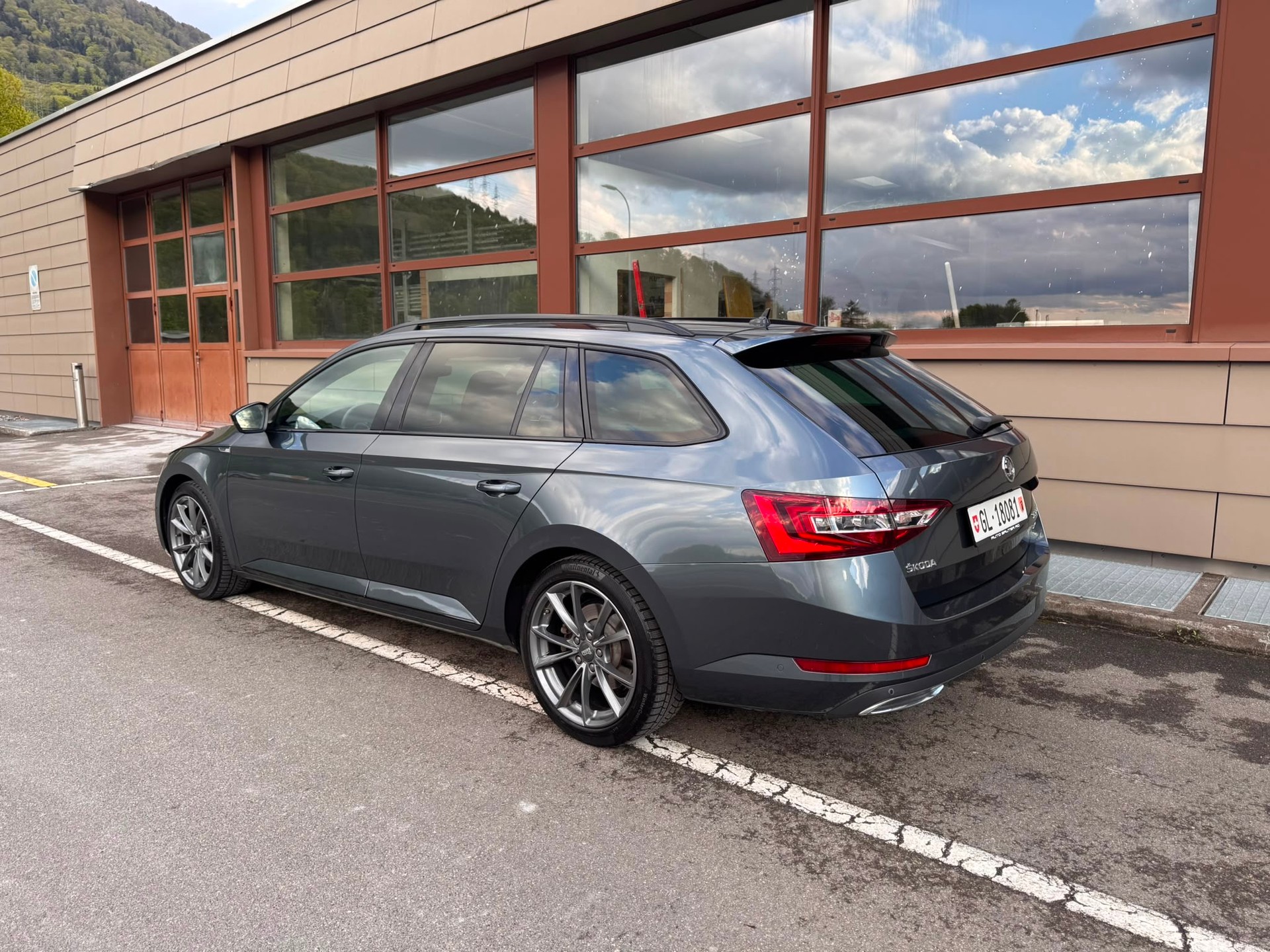 SKODA 2.0 TDI 190 SportLine+ 4x4 DSG-image-1