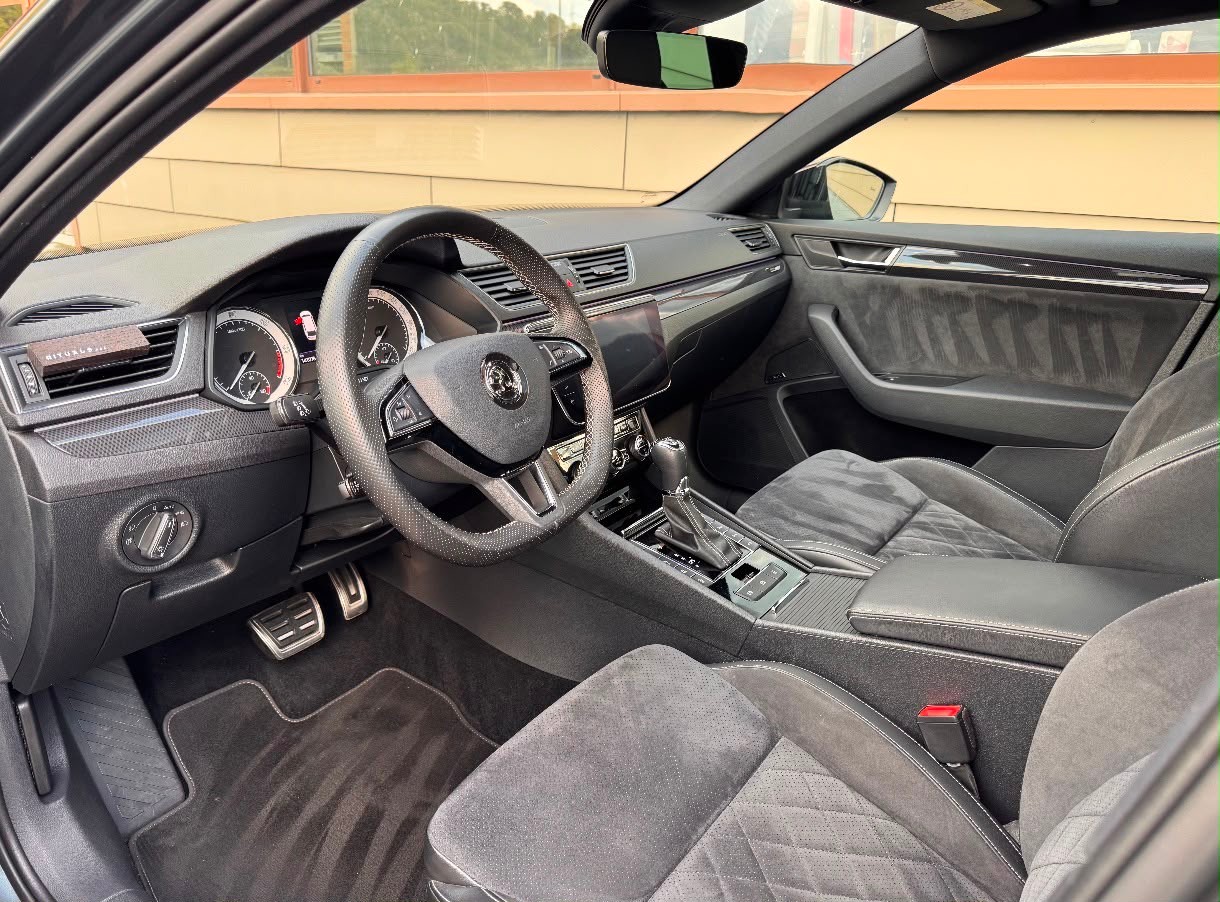 SKODA 2.0 TDI 190 SportLine+ 4x4 DSG-image-2