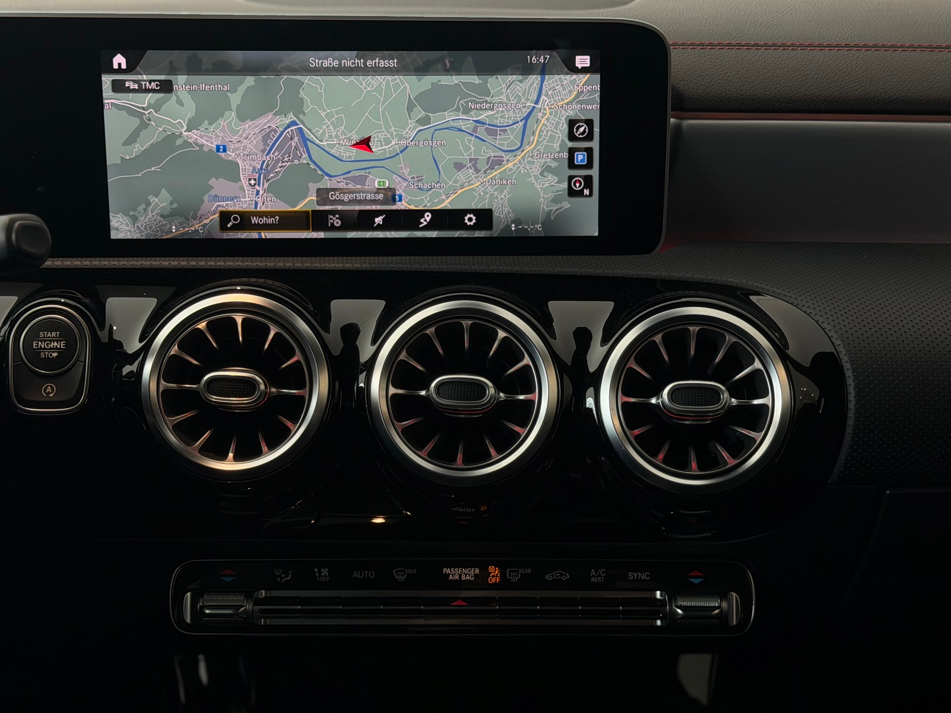 MERCEDES-BENZ CLA 220 AMG Line 7G-DCT **TOP Ausstattung**-image-24