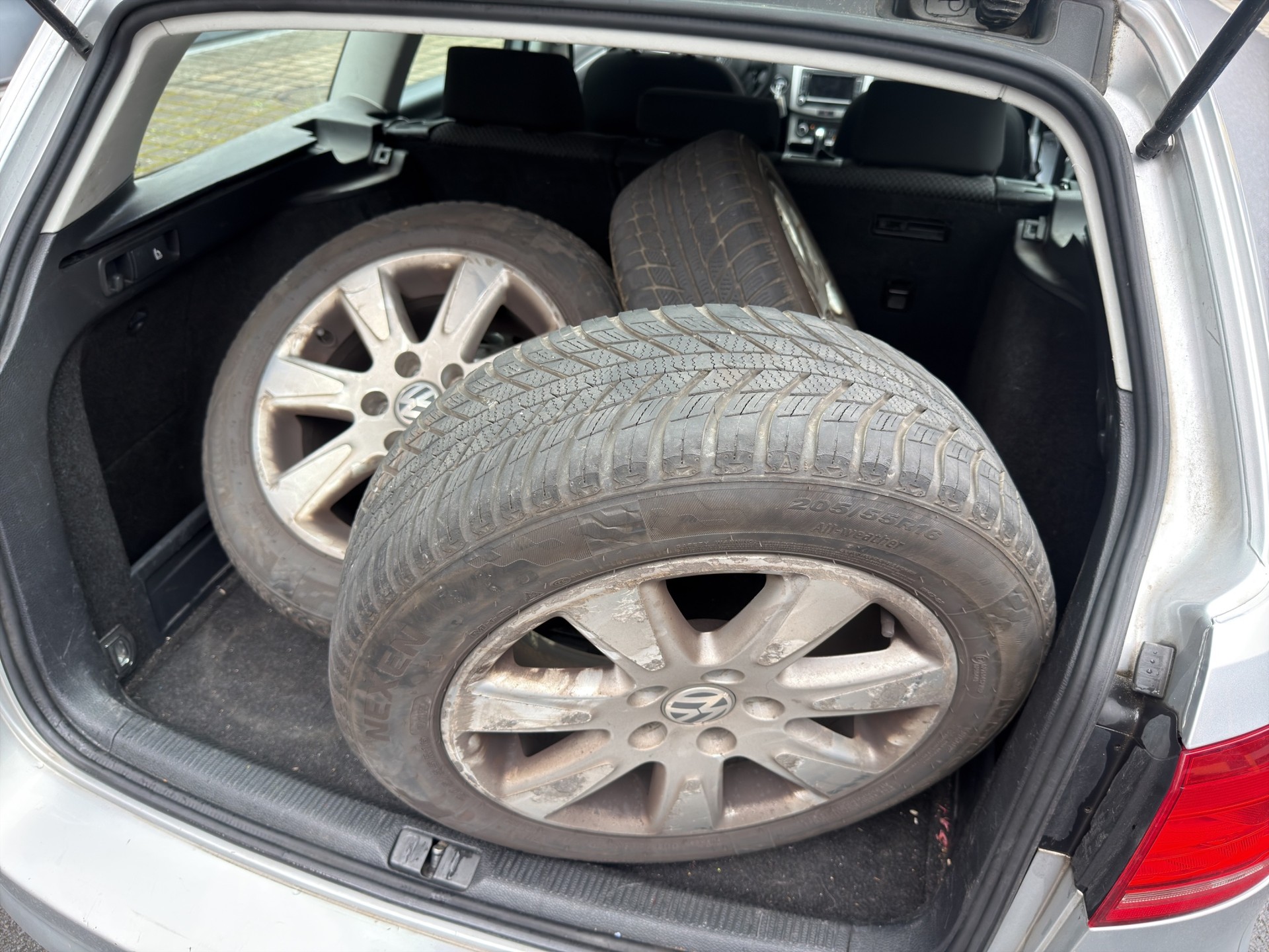 VW Passat Variant 2.0 TDI BMT Comfortline DSG-image-13
