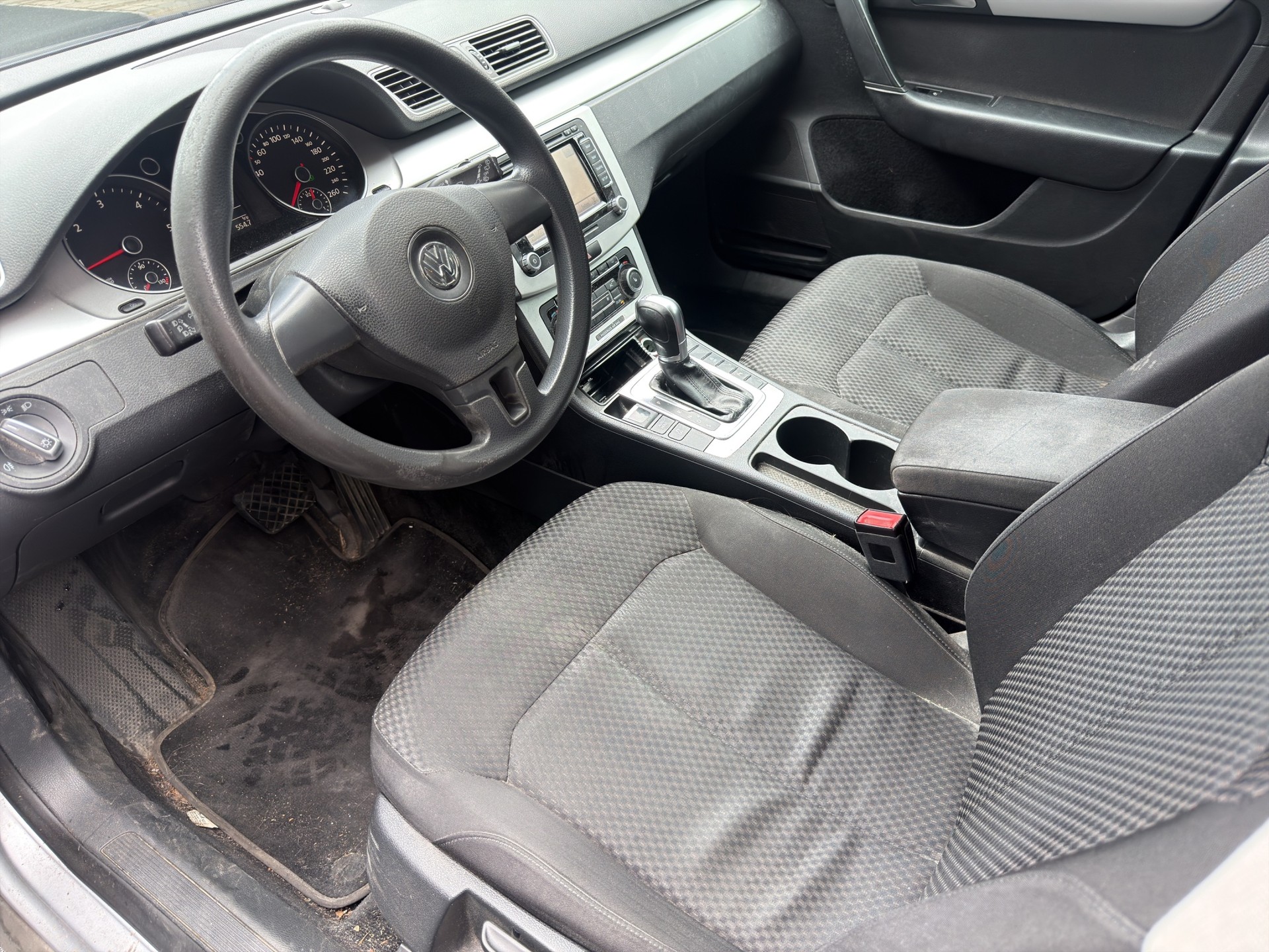 VW Passat Variant 2.0 TDI BMT Comfortline DSG-image-9