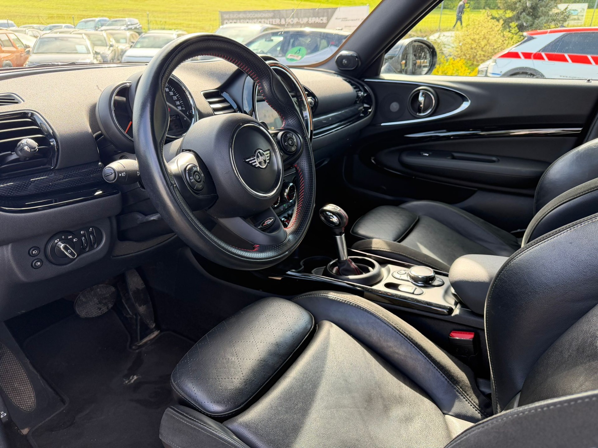 MINI Clubman Cooper S ALL4 Steptronic-image-10
