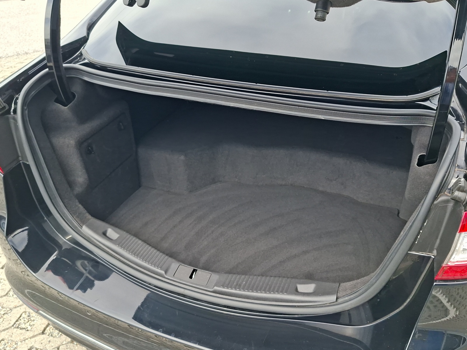 FORD Mondeo 2.0 HEV Vignale eCVT-image-9