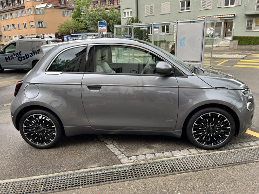 FIAT 500 e 87 kW La Prima-image-2