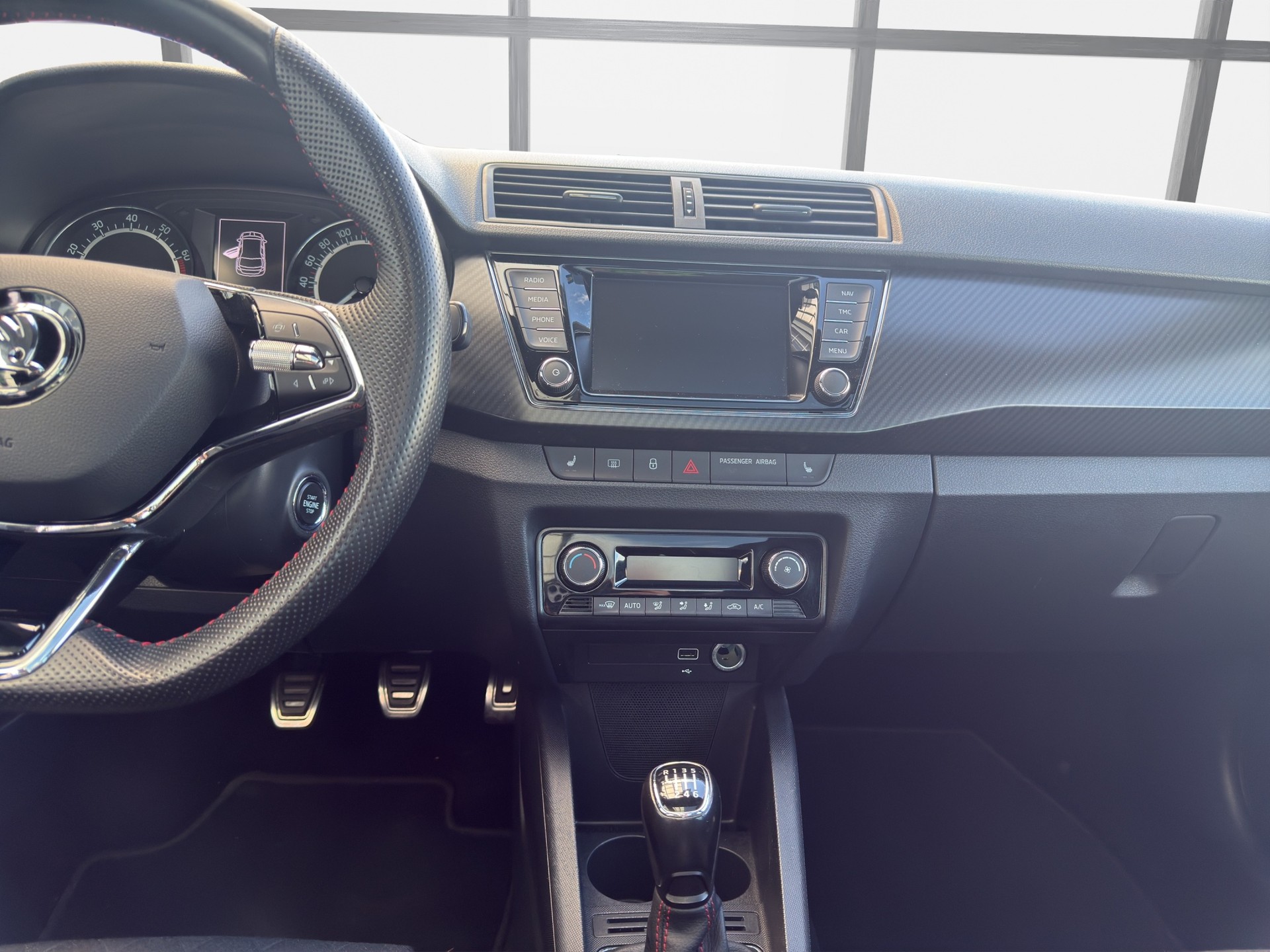SKODA Fabia 1.0 TSI Monte Carlo-image-9