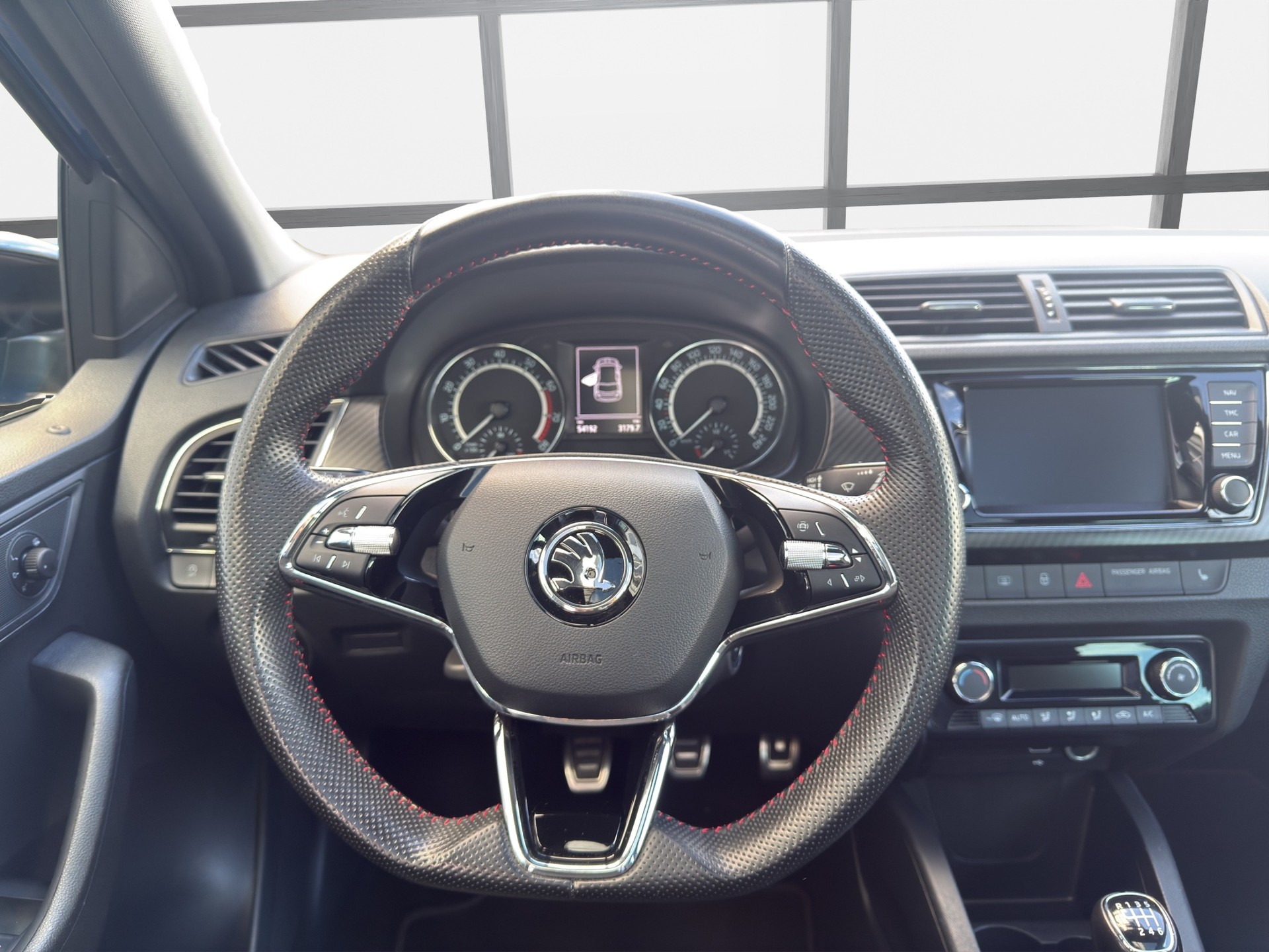 SKODA Fabia 1.0 TSI Monte Carlo-image-8