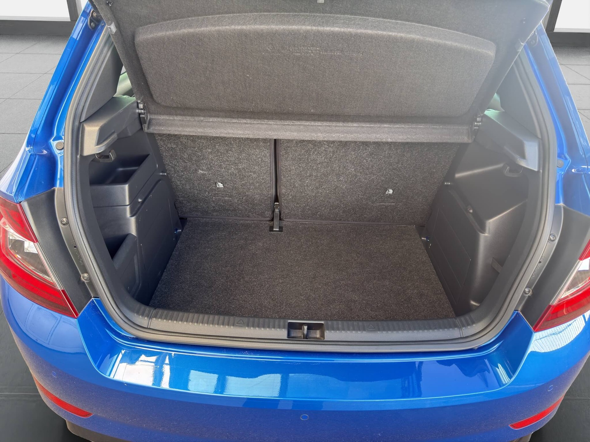 SKODA Fabia 1.0 TSI Monte Carlo-image-12
