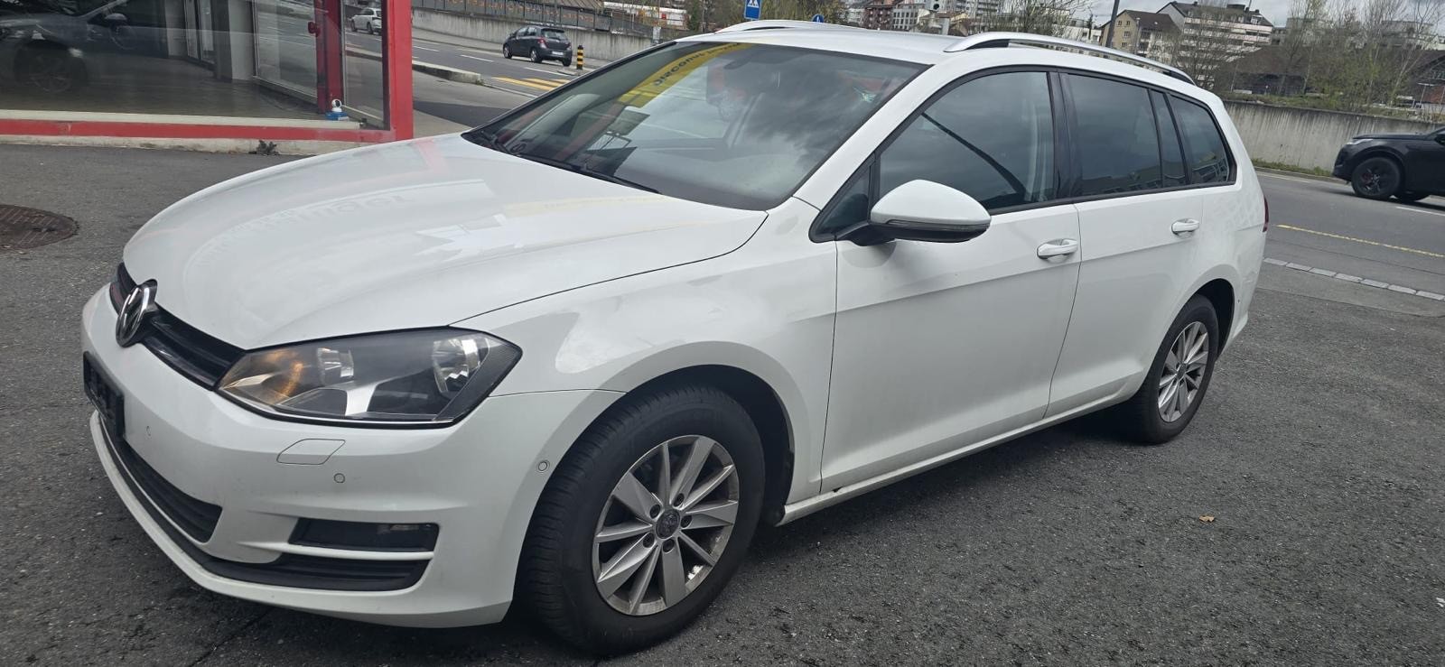 VW Golf Variant 1.4 TSI Highline DSG-image-1