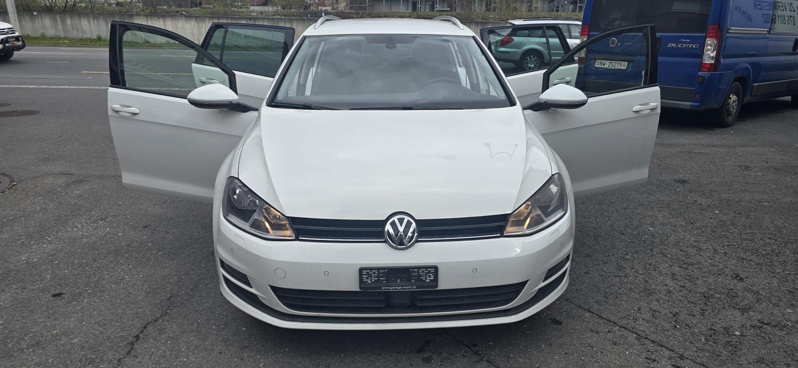 VW Golf Variant 1.4 TSI Highline DSG-image-4