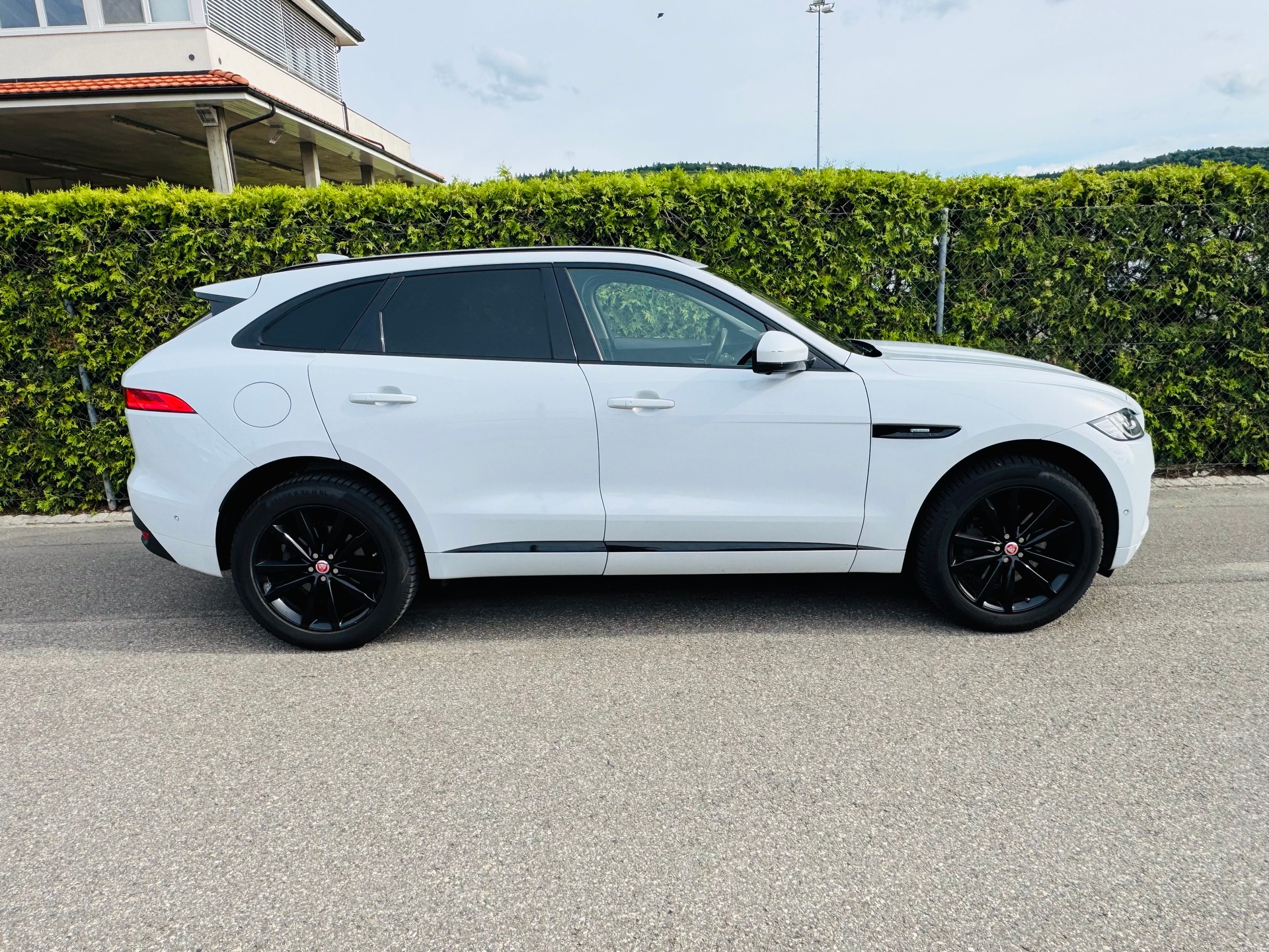 JAGUAR F-Pace 3.0 TD R-Sport AWD Automatik-image-6