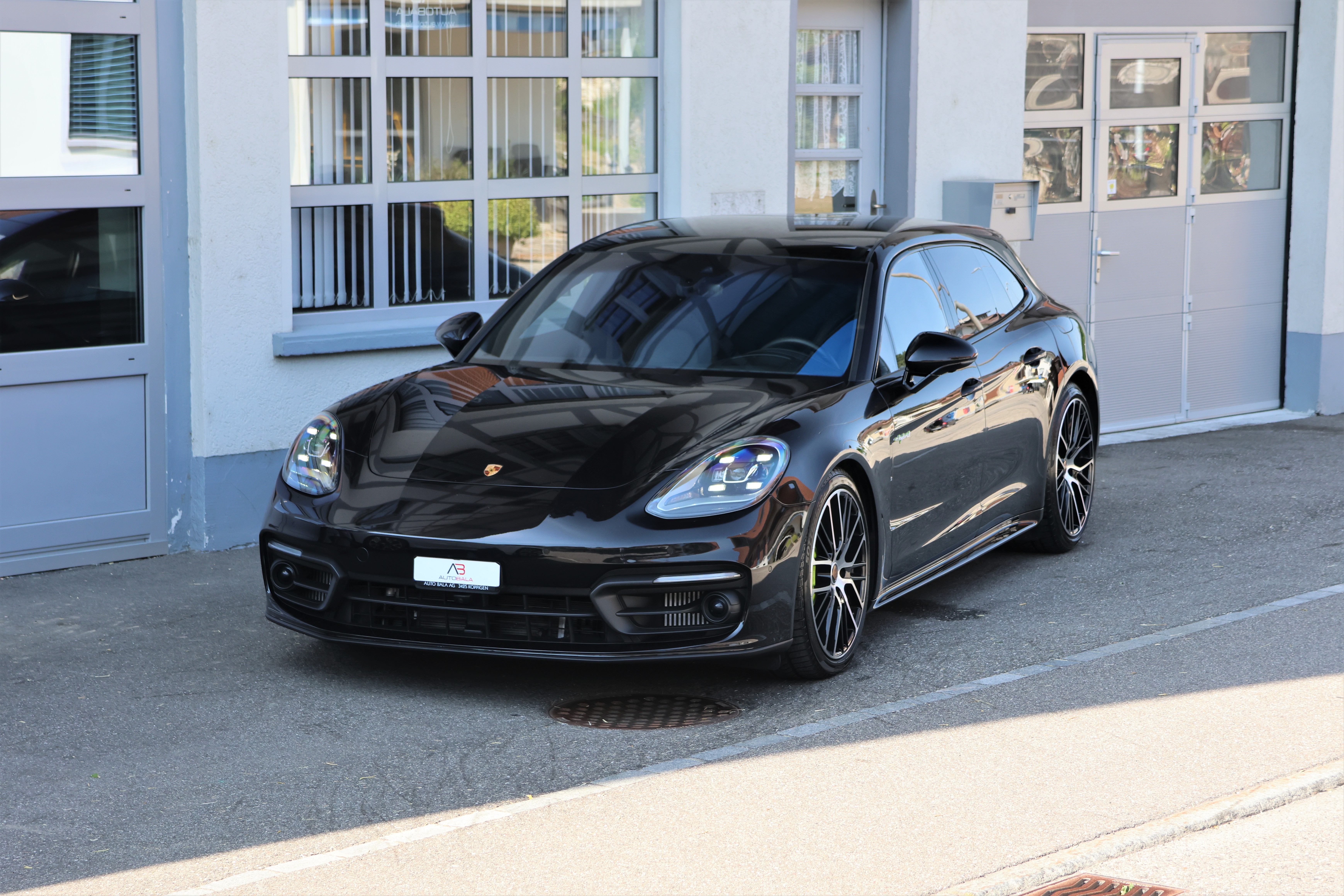 Car photo