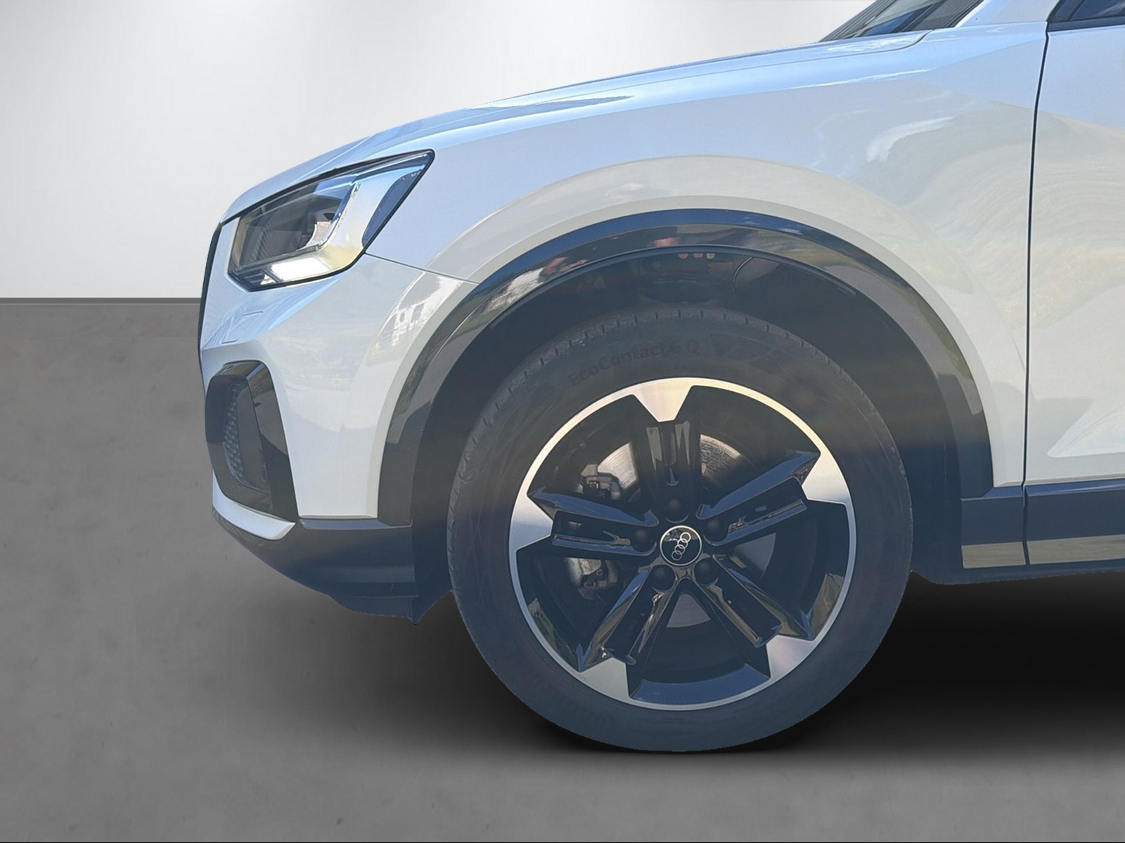 AUDI Q2 2.0 40 TFSI Advanced Attraction quattro S-Tronic-image-2