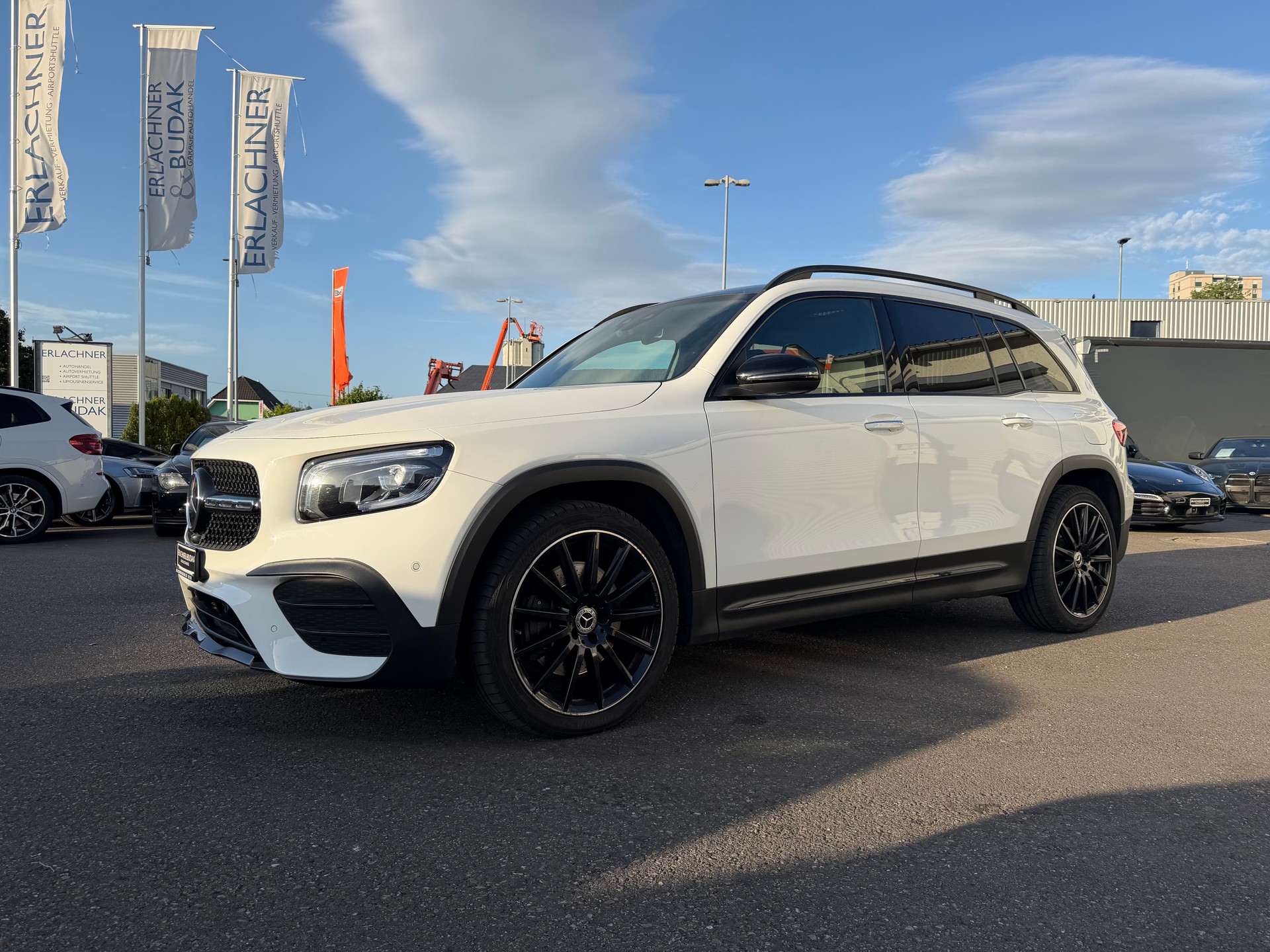 MERCEDES-BENZ GLB 220 d 4Matic AMG Line 8G-Tronic-image-1