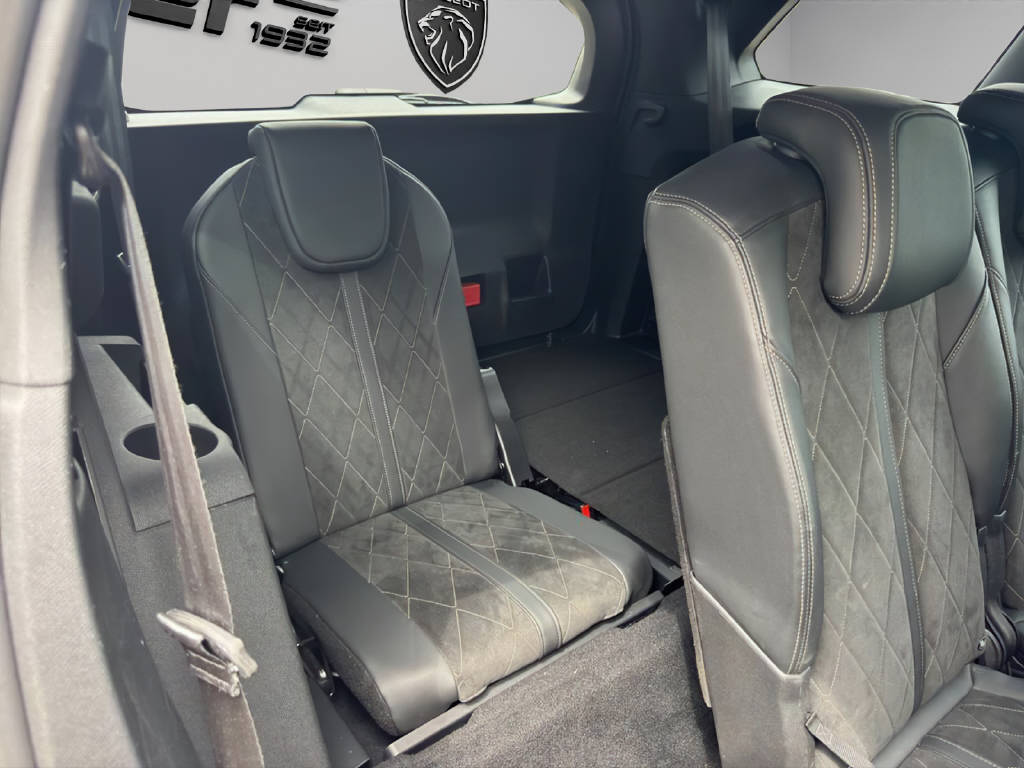 PEUGEOT 5008 2.0 BlueHDi 180 GT-image-15